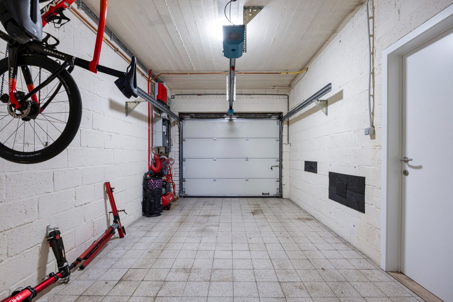 Ruim en instapklaar appartement met terras, garage en 3 slaapkamers in hartje As foto 25