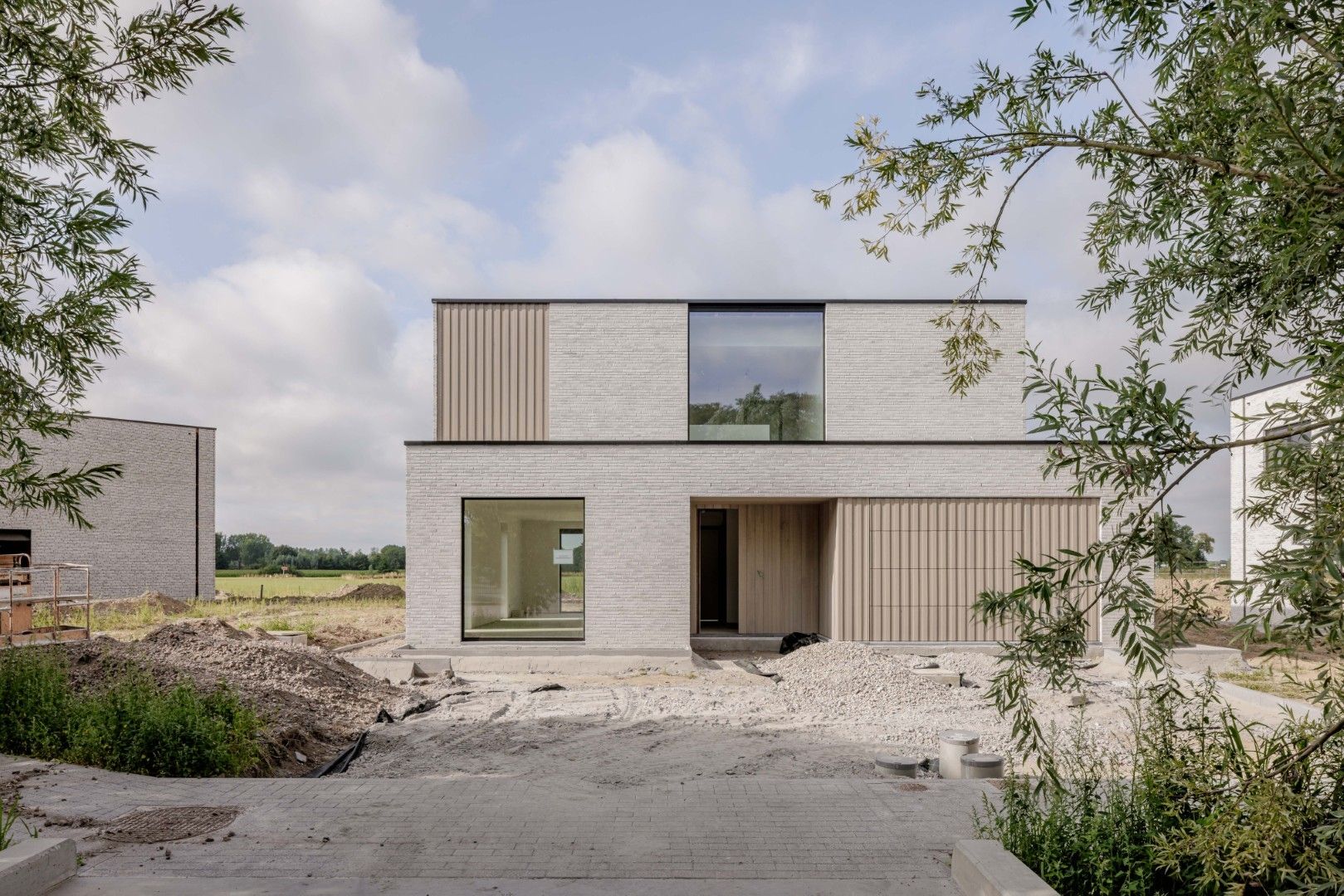 ()=>{if(producerUpdateValueVersion(node),producerAccessed(node),node.value===ERRORED)throw node.error;return node.value} Kamiel Van Gheemstraat 27 - 9150 Kruibeke