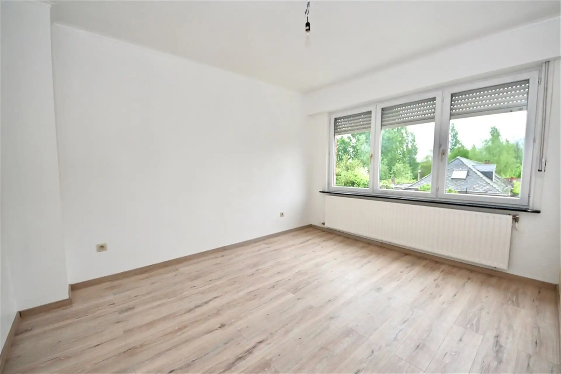 Woning met 3 slaapkamers en tuin.  foto 11