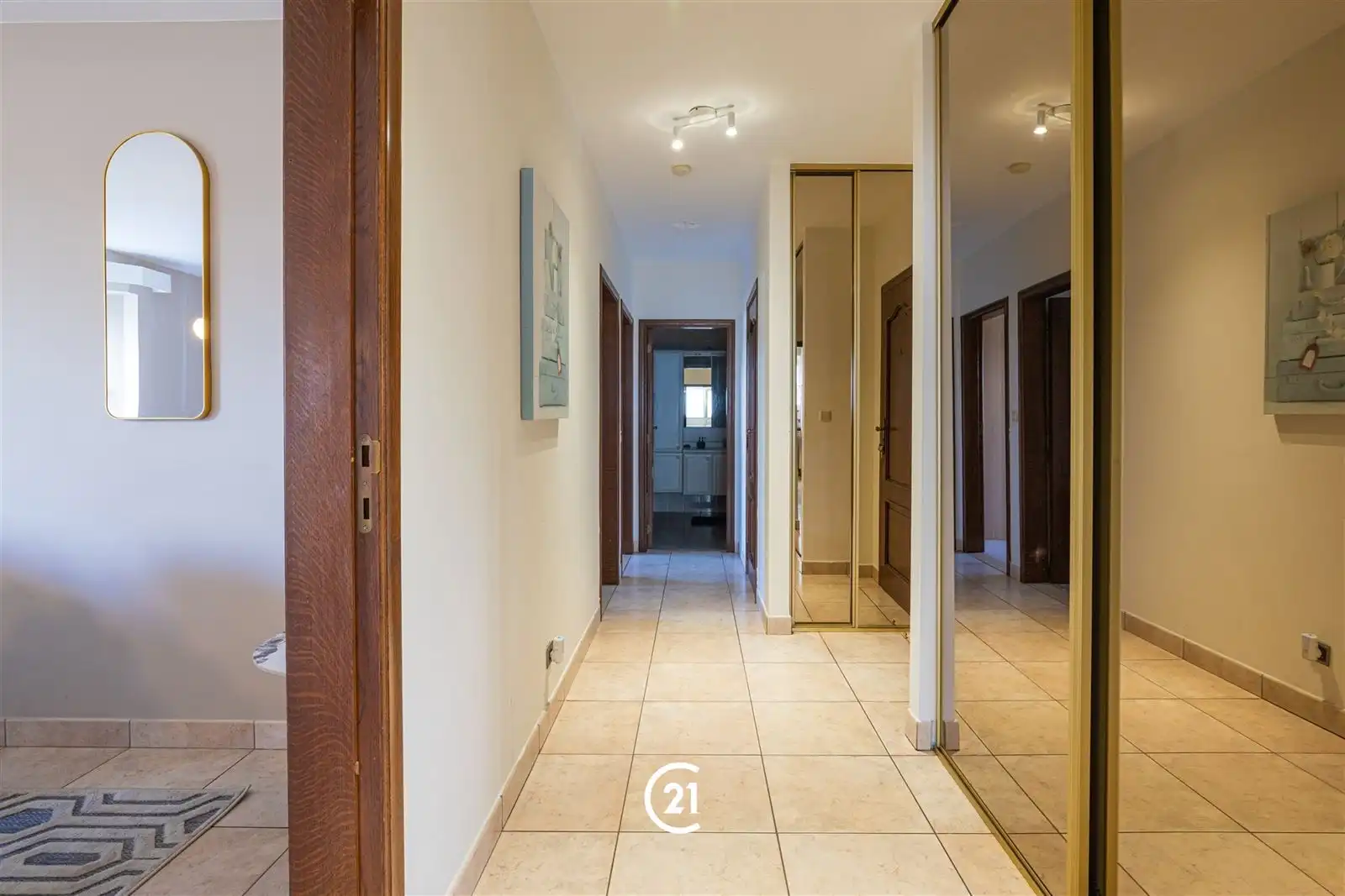 2 slaapkamer appartement met staanplaats en kelder foto 6