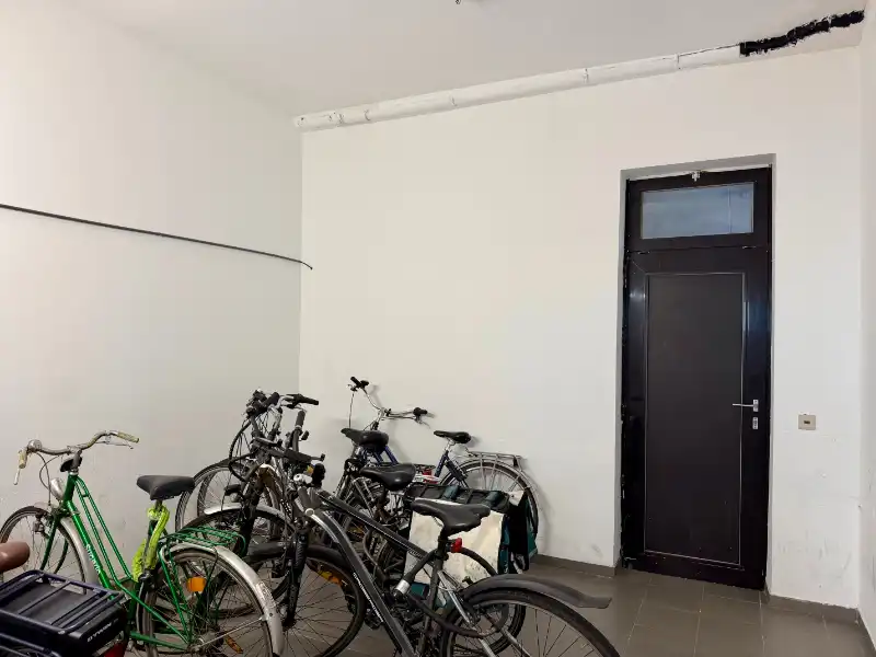 CENTRAAL GELEGEN KNUSSE STUDIO foto 15