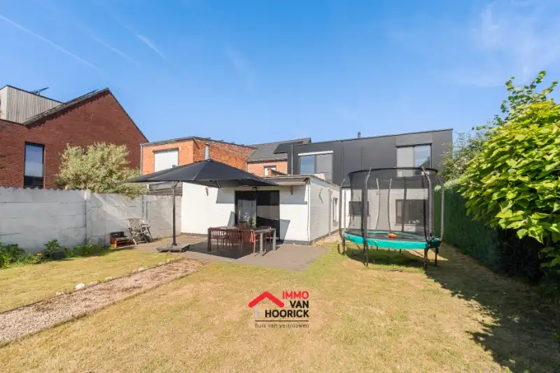 Instapklare woning met 5 slpkmrs en nieuw dak!!! foto 20