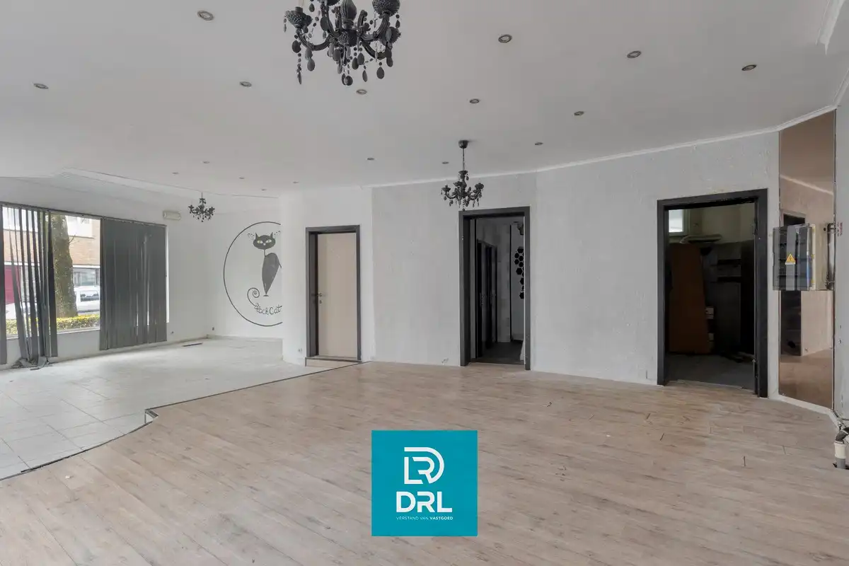 HANDELSHUIS met 2 APPARTEMENTEN te OOSTENDE foto 6