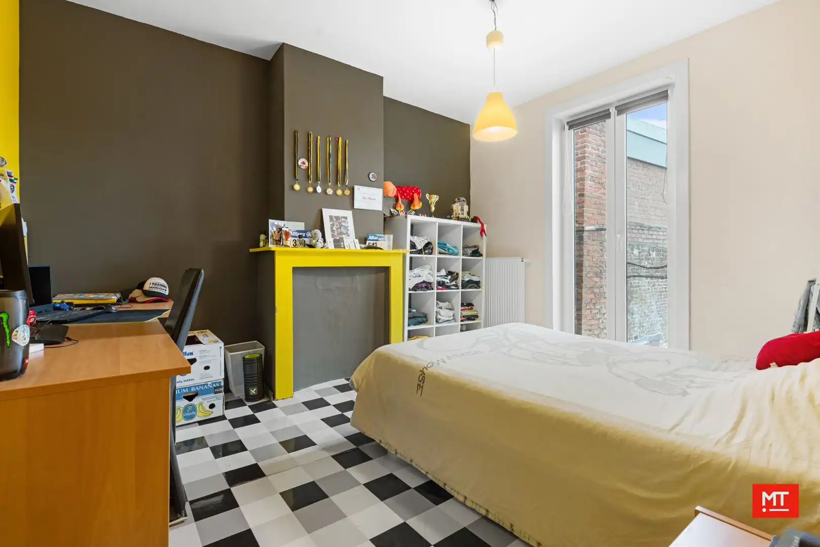 Instapklare woning met 4 slaapkamers en stadskoer in hartje Wervik foto 13