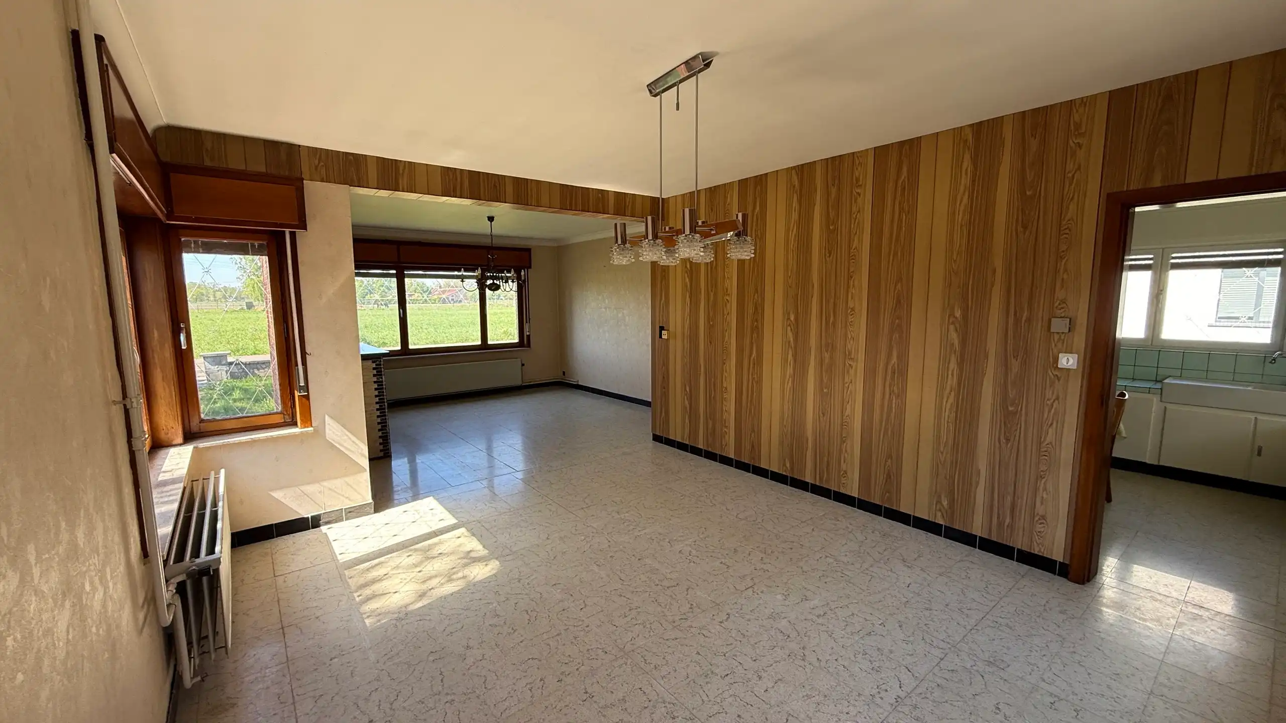 Te renoveren woning op prachtig perceel in het groene Baal foto 5