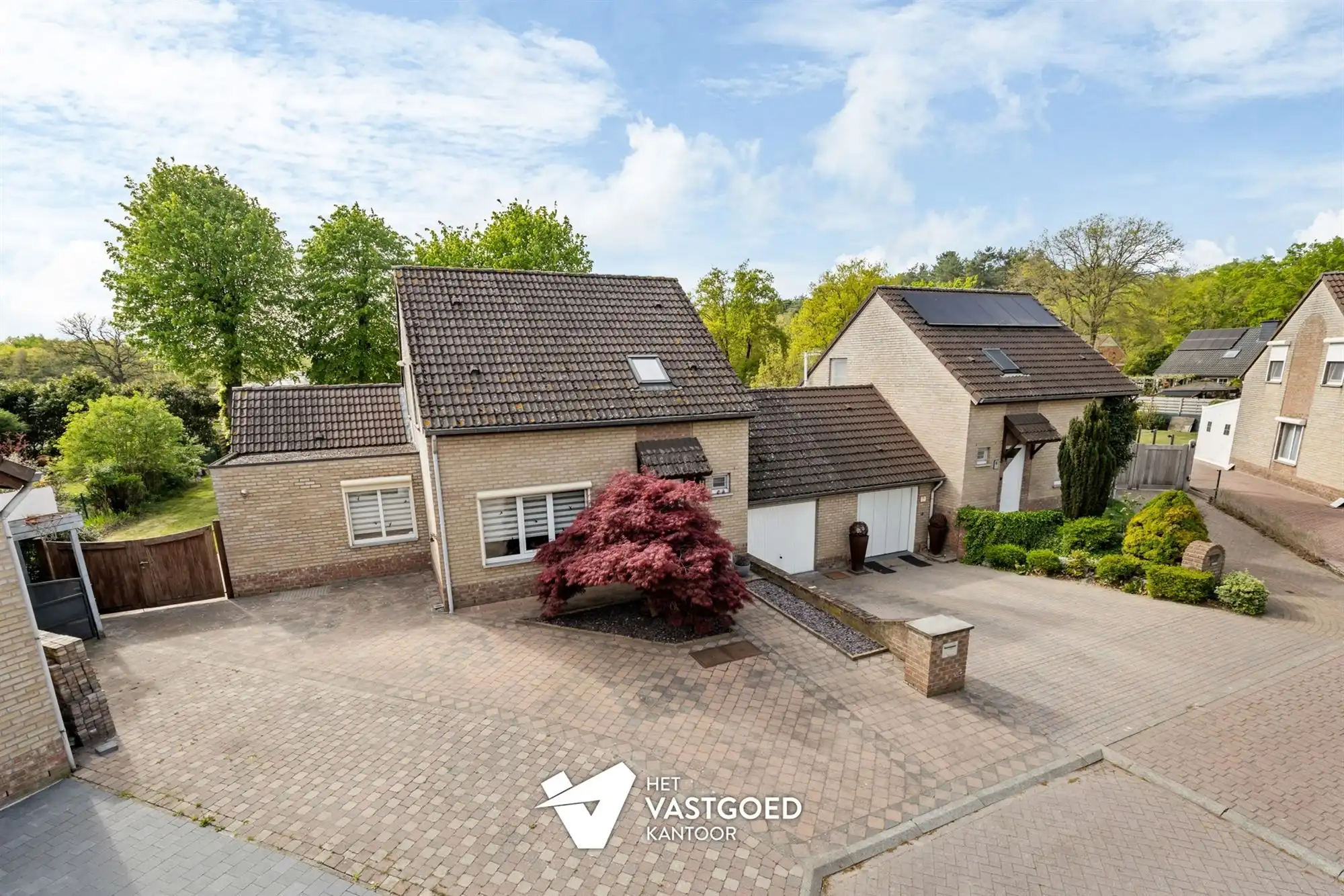 PERFECT ONDERHOUDEN INSTAPKLARE WONING MET 4 SLAAPKAMERS OP EEN PERCEEL VAN 8A 19CA TE LEOPOLDSBURG foto 2