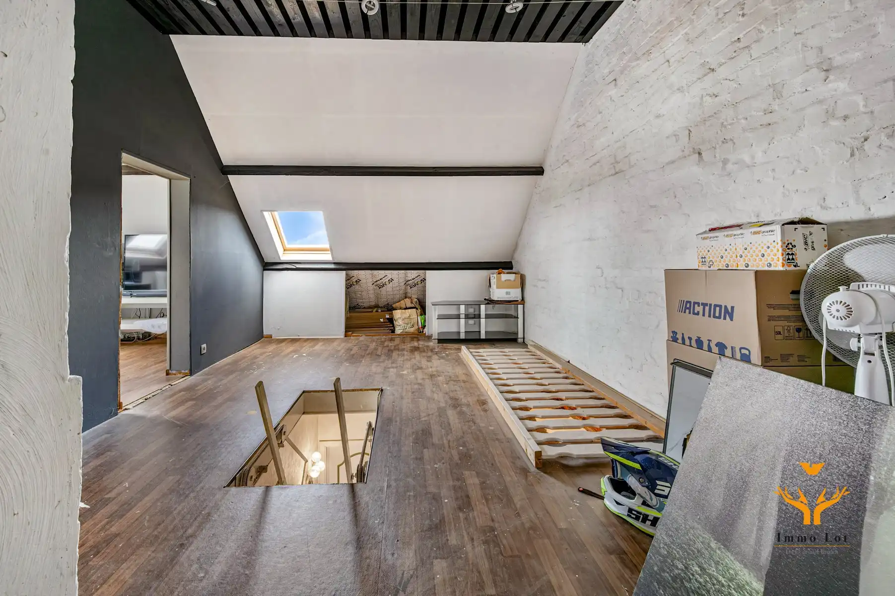 Halfopen bebouwing met tuin en garage in centrum Kalken foto 19