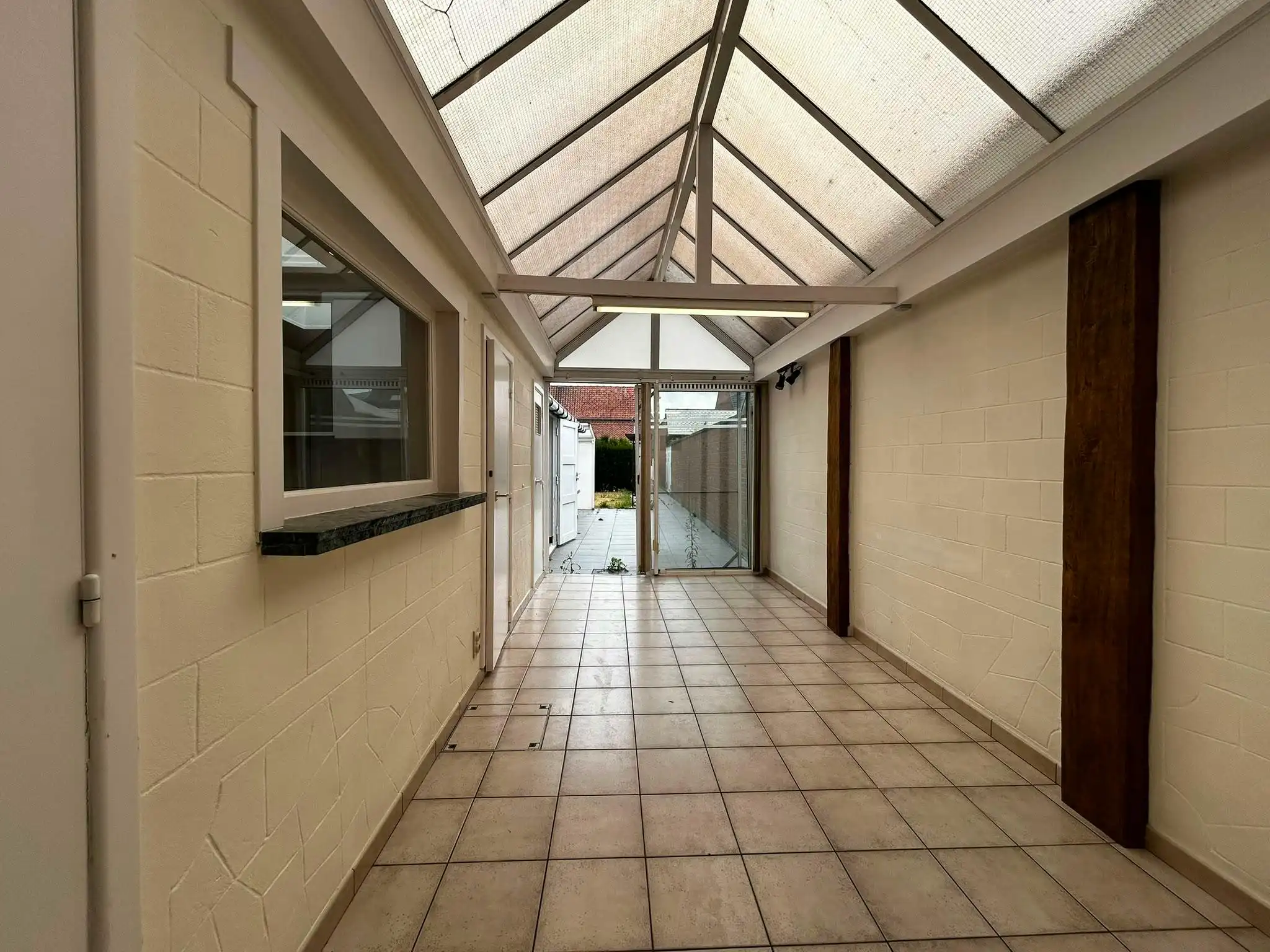 Ruime woning in centrum Deinze met 3 slaapkamers en tuin foto 14