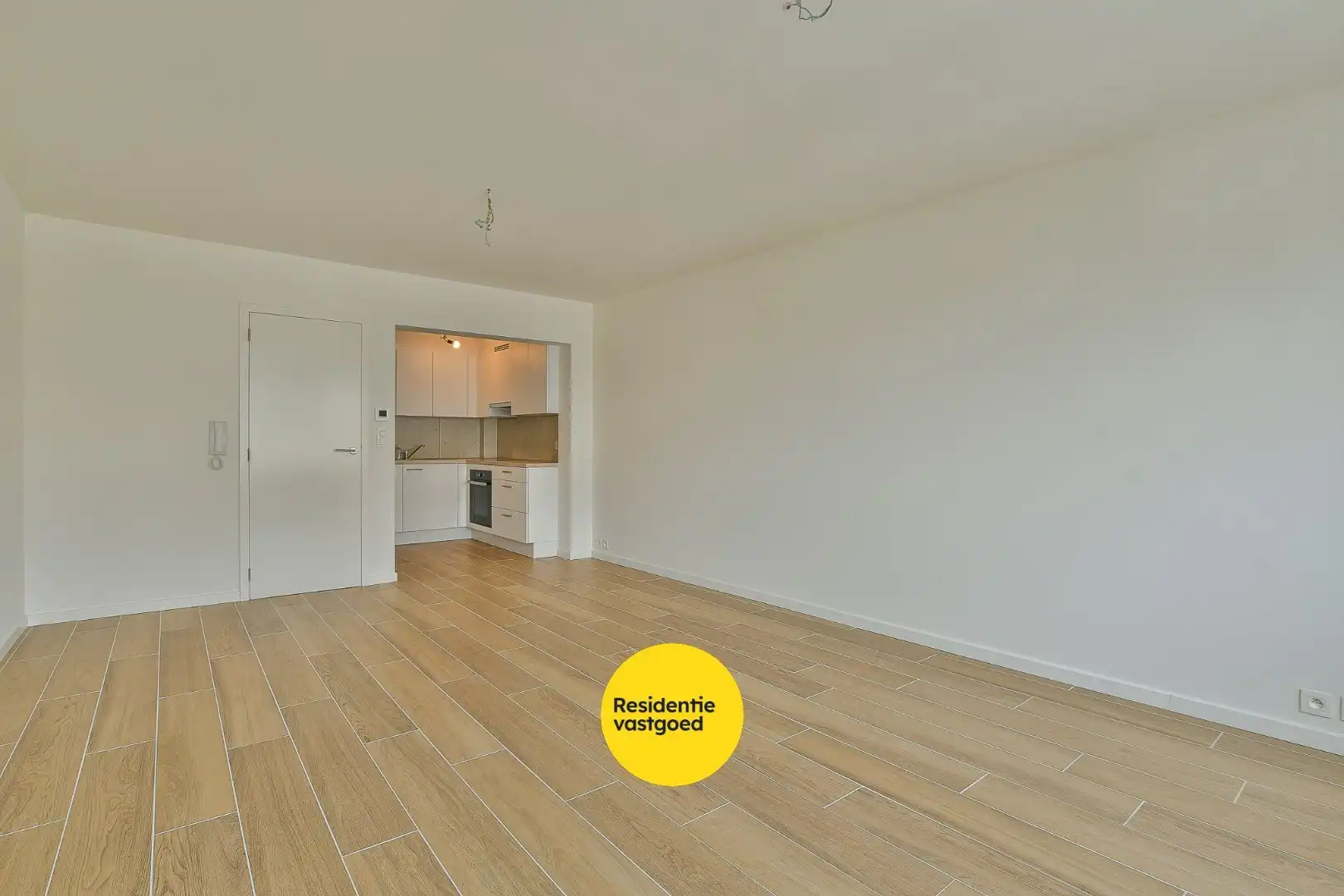 Te huur: prachtig gerenoveerd 2-slaapkamerappartement in centrum De Haan!  foto 3