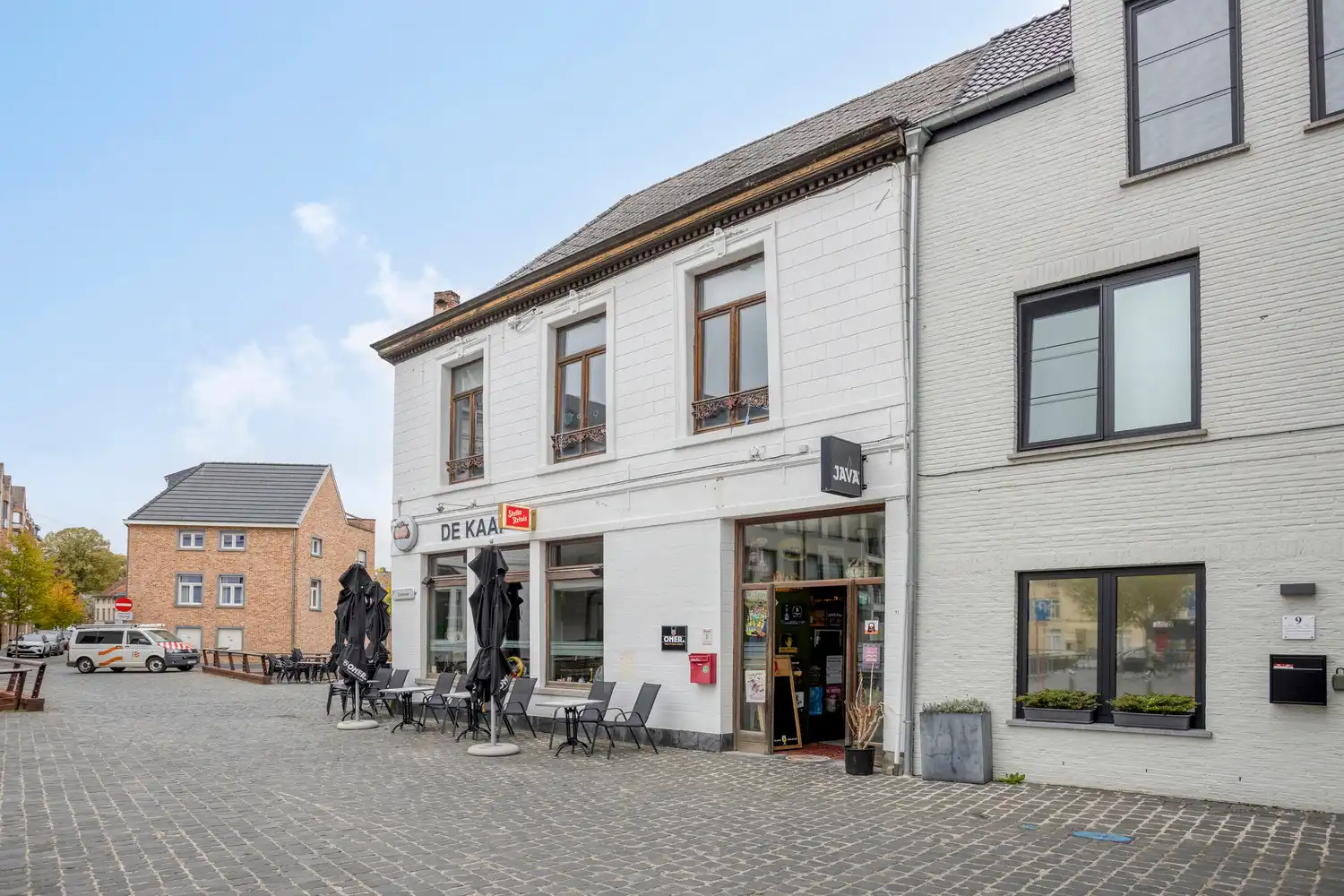 HANDELSPAND MET WOONST - UNIEKE LIGGING AAN HET STADSPLEIN EN DE DEMER foto 3
