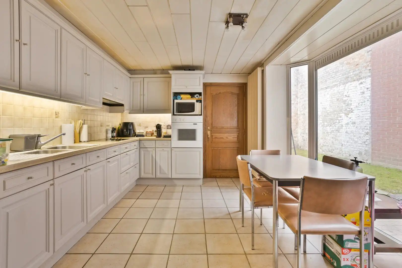 Opbrengsteigendom te koop in hartje Veurne  foto 4