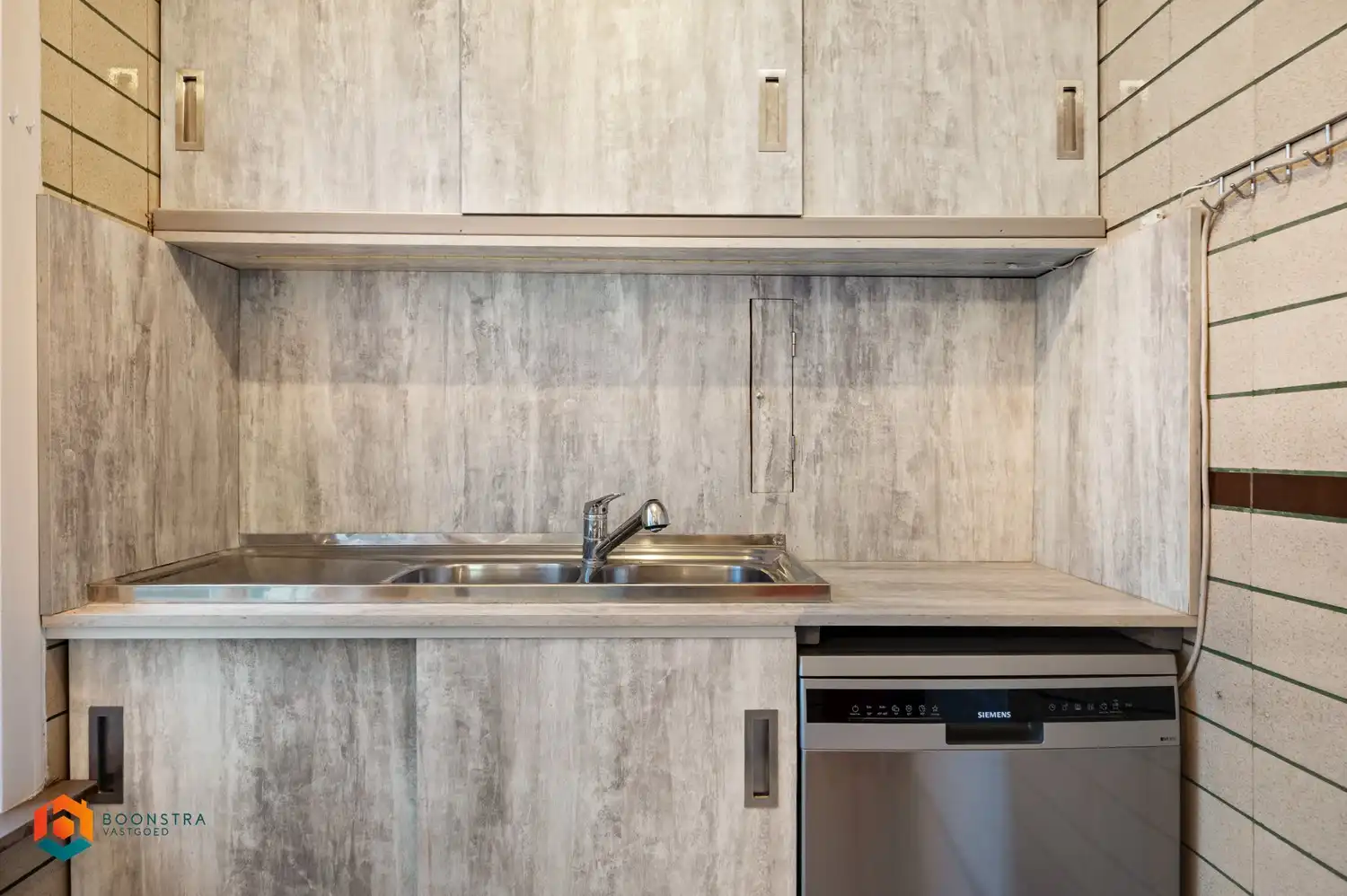 Authentieke woning met 4 slpkrs, loft en magazijn te O-L-V-Waver foto 8