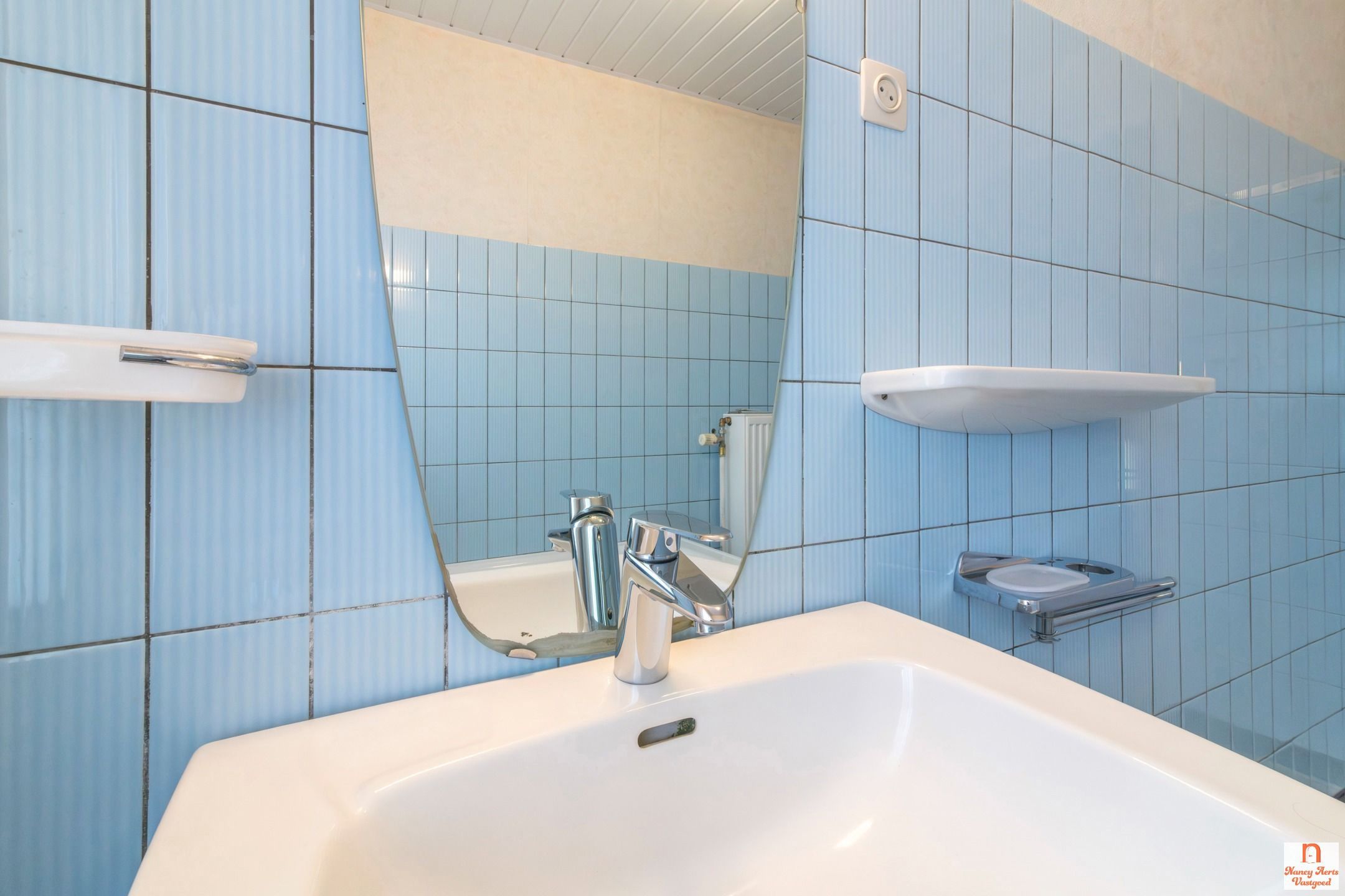 Split-level woning met grote tuin en vrij uitzicht foto 49