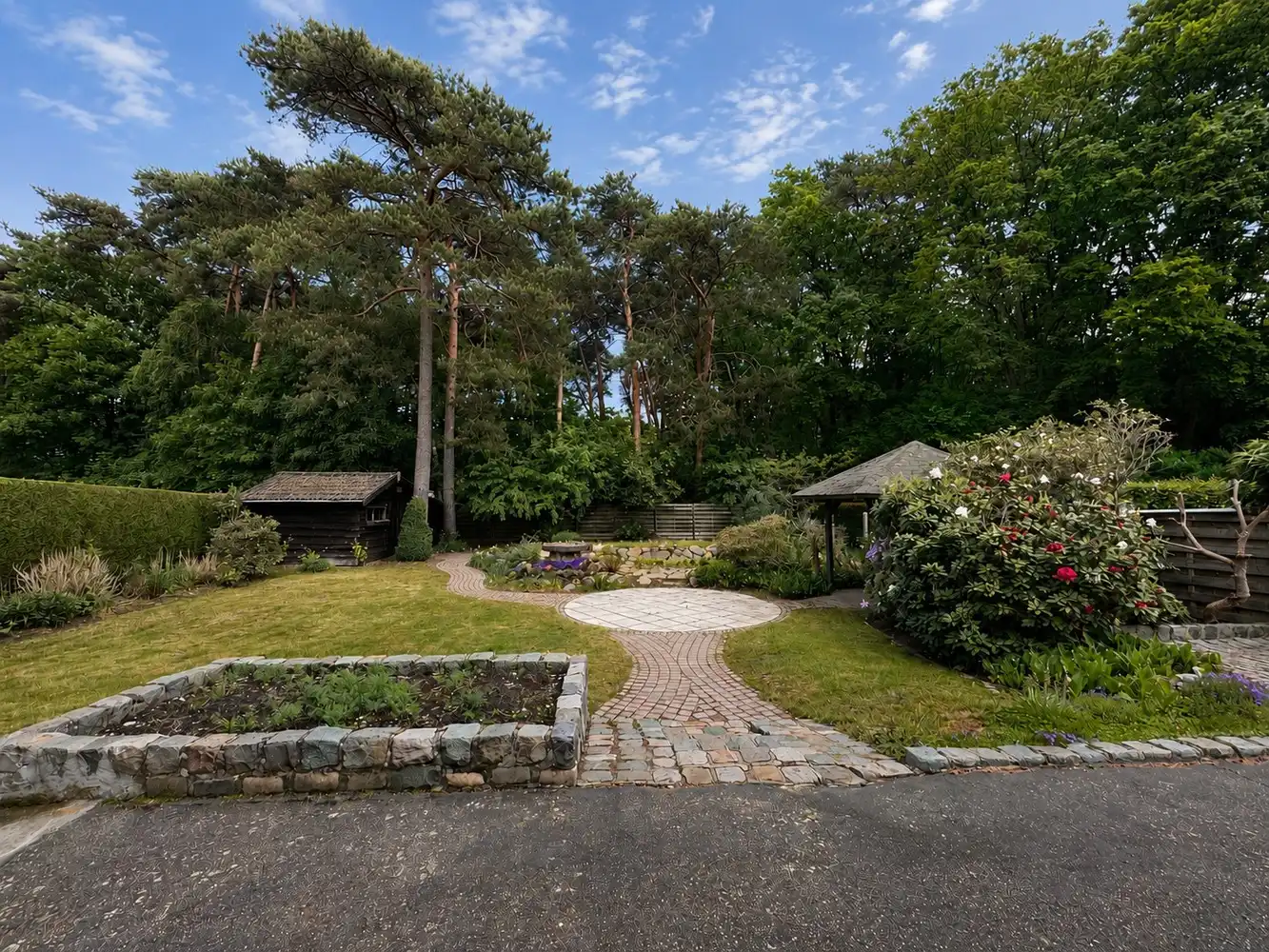 Charmante bungalow met prachtige tuin foto 12