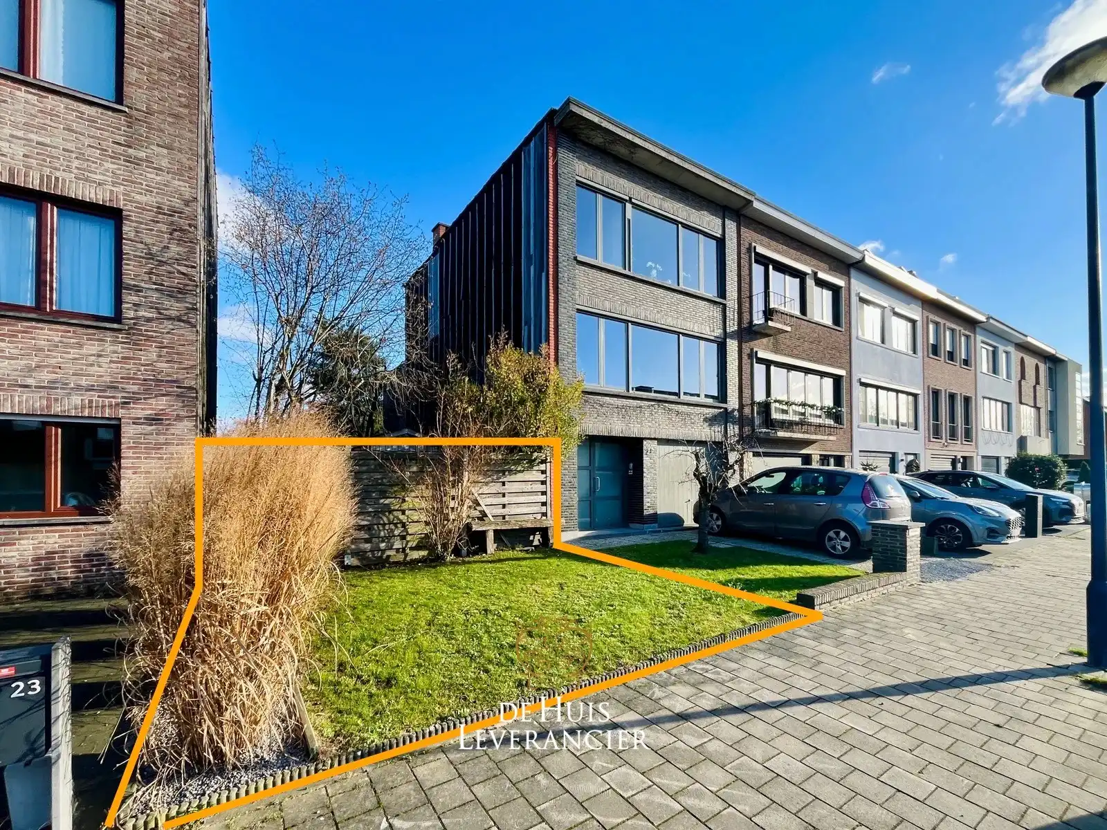 Bouwgrond voor rijwoning op rustige locatie te koop in Kontich foto {{pictureIndex}}