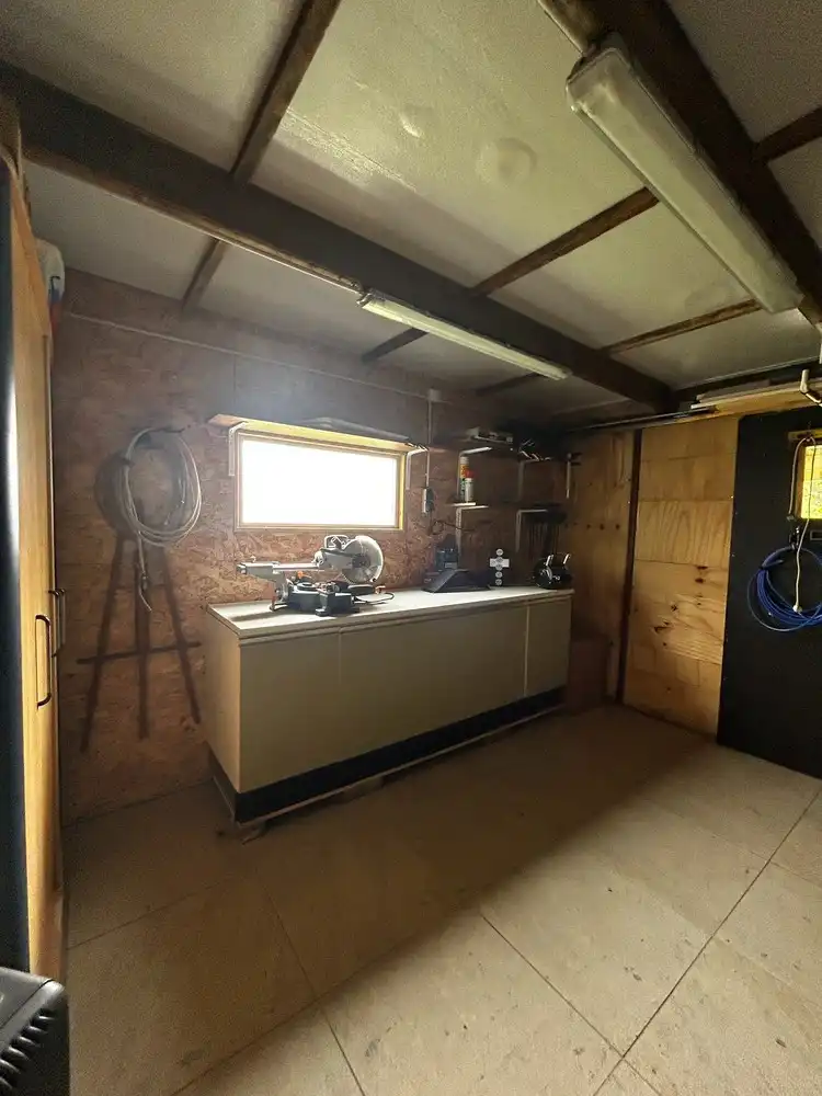Instapklare gerenoveerde woning op 11a 75ca met prachtige, zuidgerichte tuin aan natuurgebied De Maten in Genk. foto 42