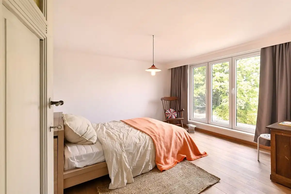 Ruime karaktervolle HOB met tuin en optioneel een achterliggend magazijn van 200m² op toplocatie foto 28