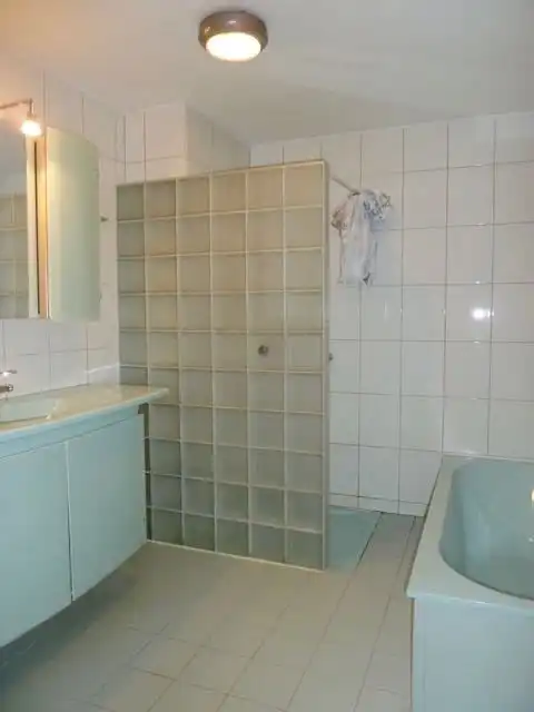 Genk, Jan Habexlaan 7 bus 22: Ruim en degelijk appartement appartement met 2 slaapkamers, ondergrondse autostaanplaats en zuidgericht terras. foto 7