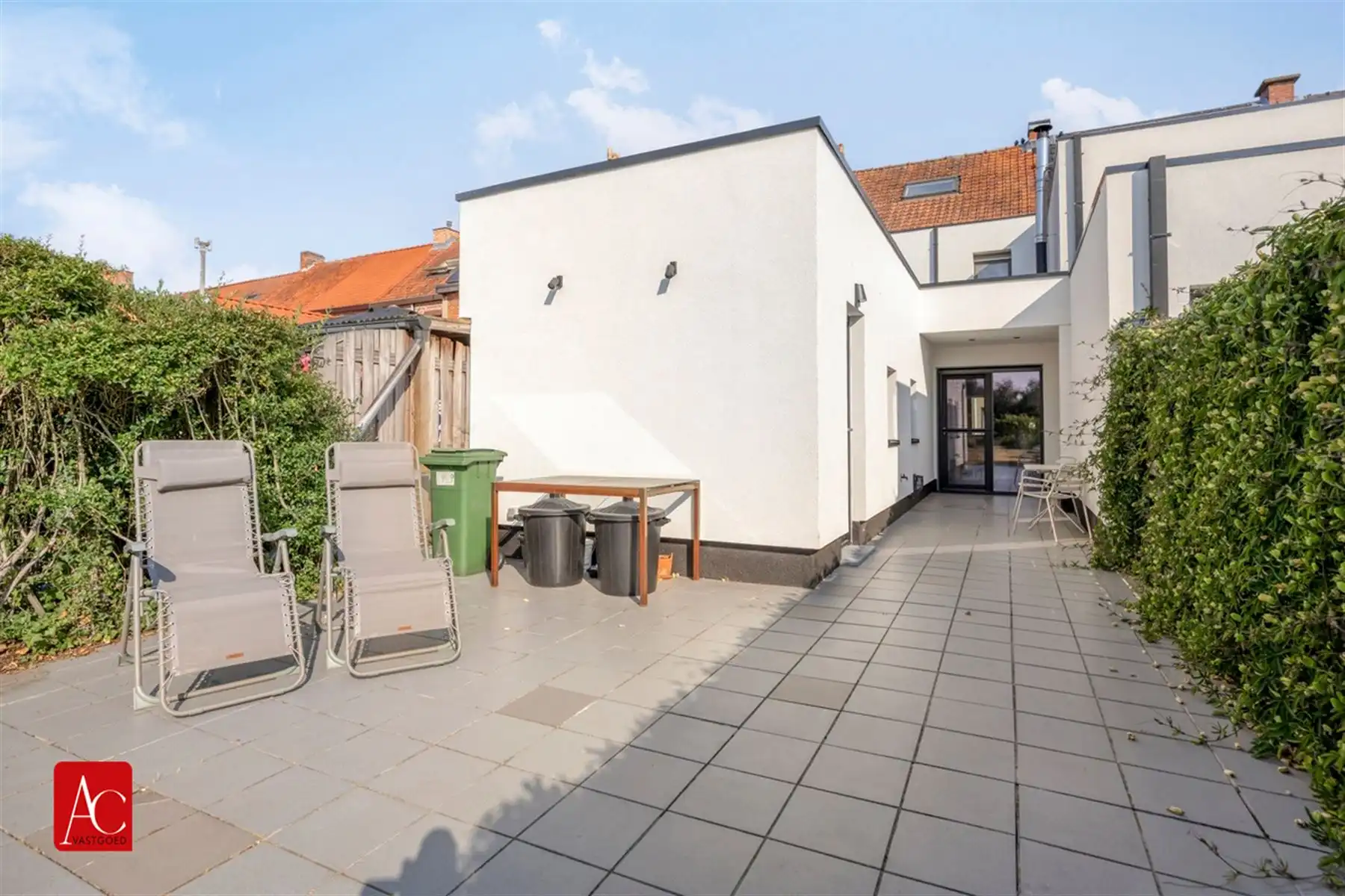 Recent gerenoveerde woning met 3 slpkrs en prachtige tuin foto 23
