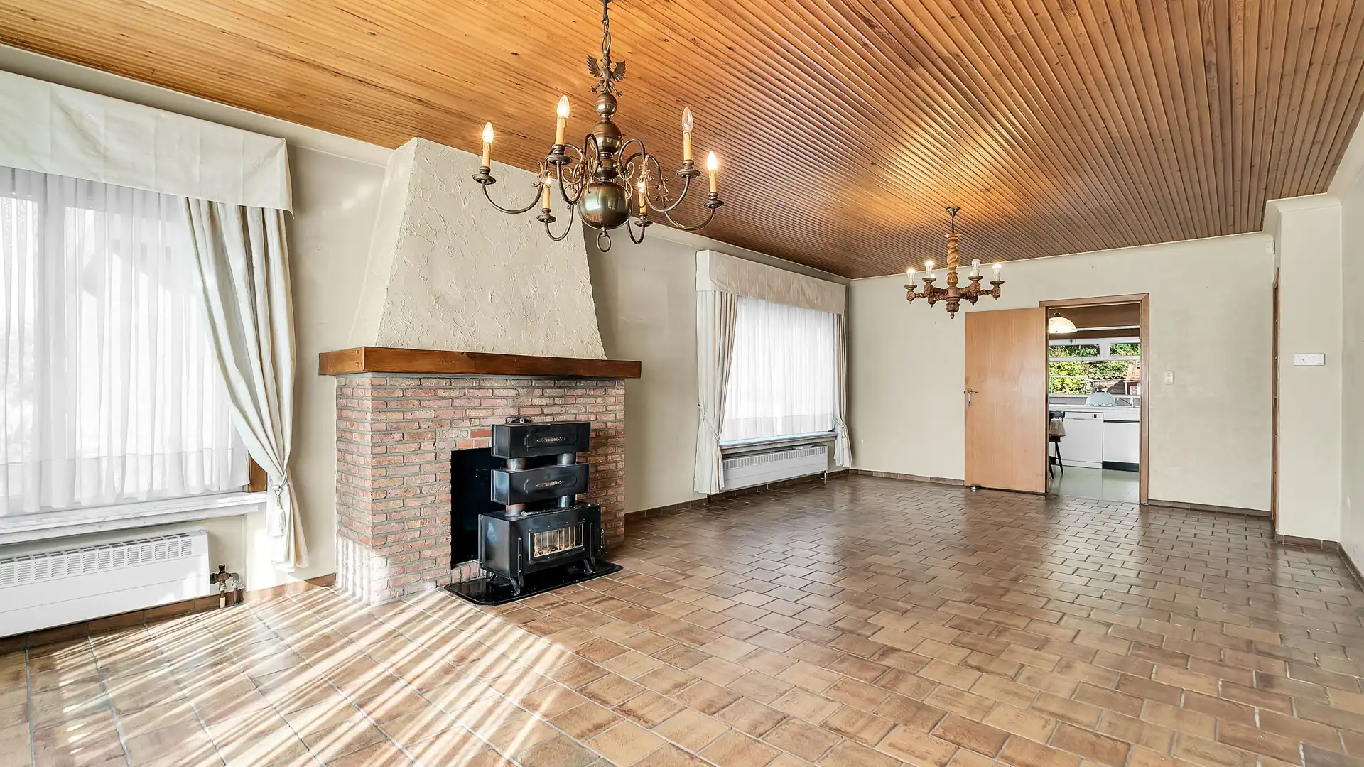 Rustig gelegen te renoveren bungalow met 4 slaapkamers vlakbij Hasselt Centrum foto 7