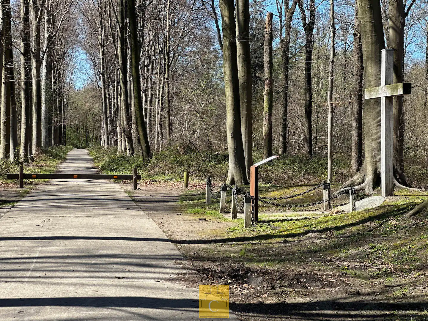 ‘La Cassine’, karaktervilla in Knokse stijl op 2025 m2 in Tillegembos foto 3