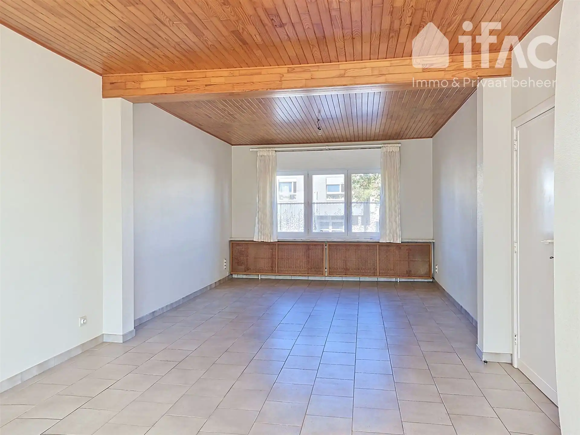 Mooi 3-gevel woning in centrum met parking&garage op 4a70ca foto 7