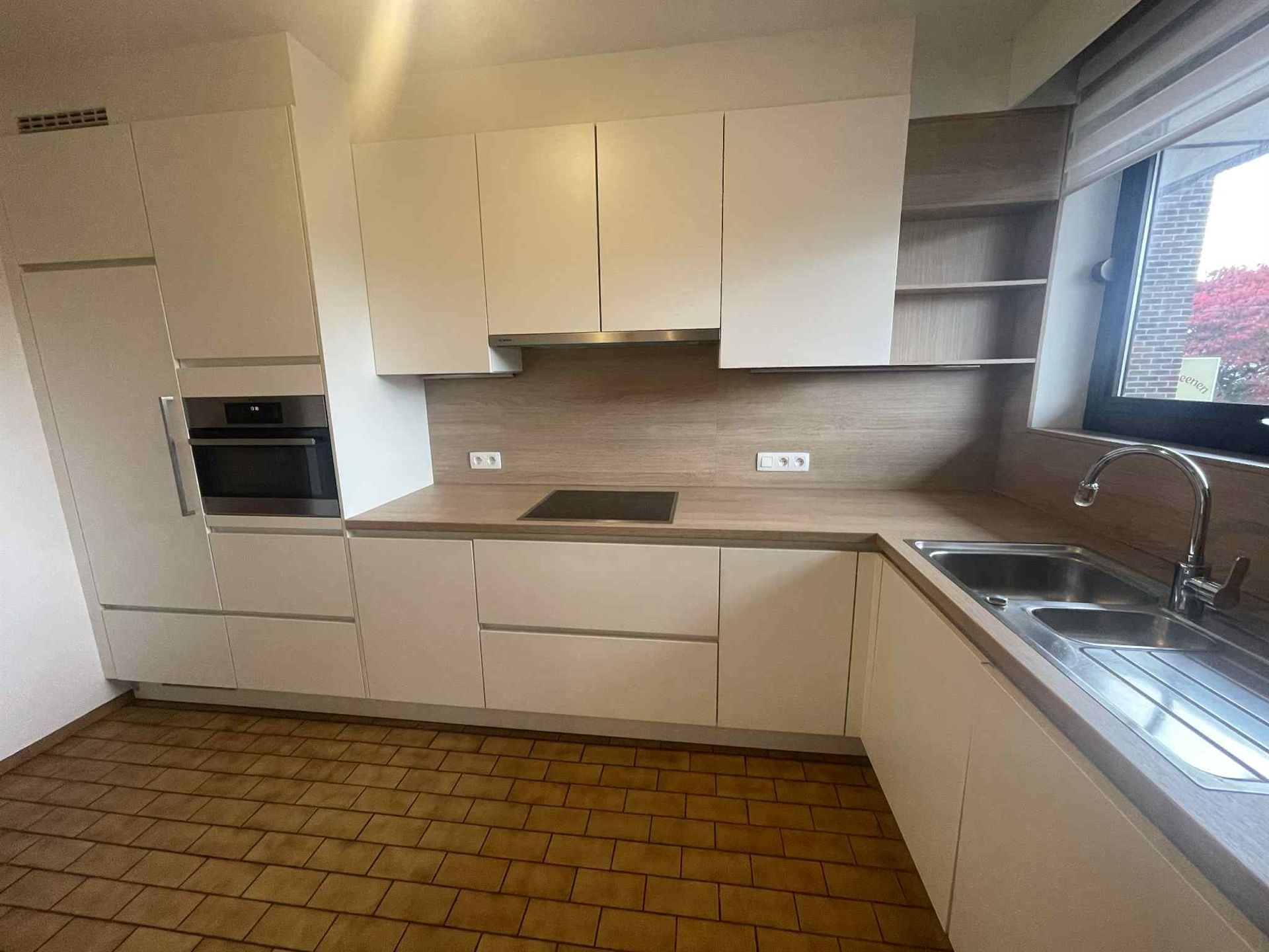Appartement met 3 ruime kamers en garage foto 7