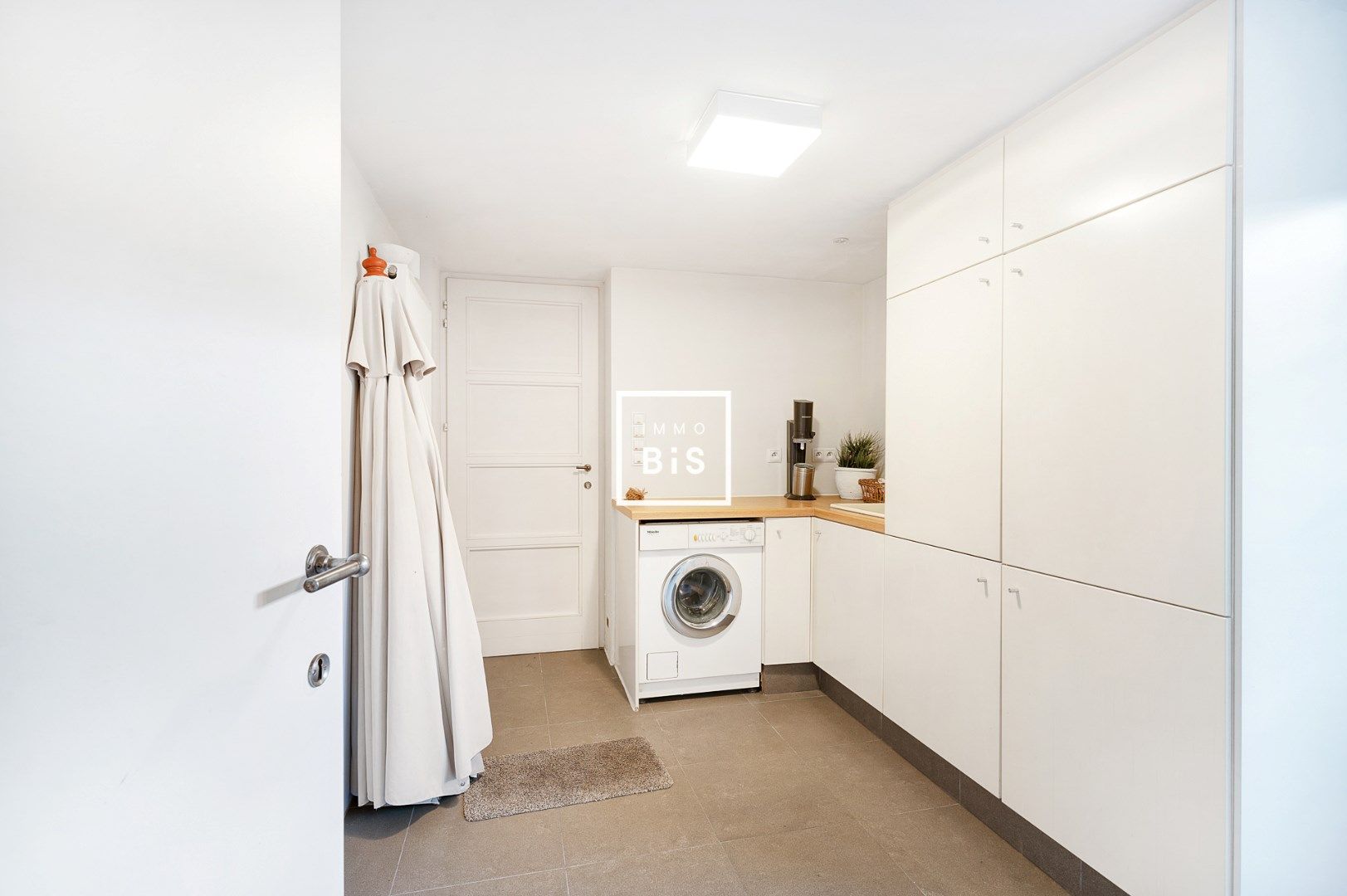 Parel van een villa rechtstreeks verbonden met het Zegemeer van Knokke  foto 38