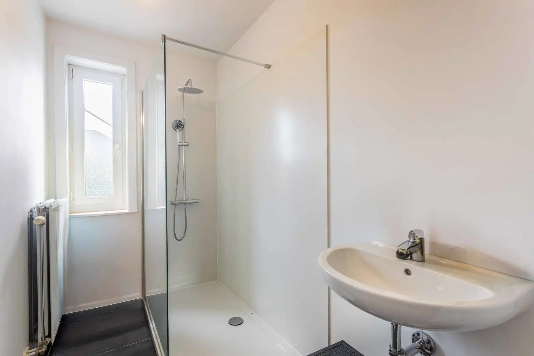 Mooi appartement met terras en garage ! foto 11