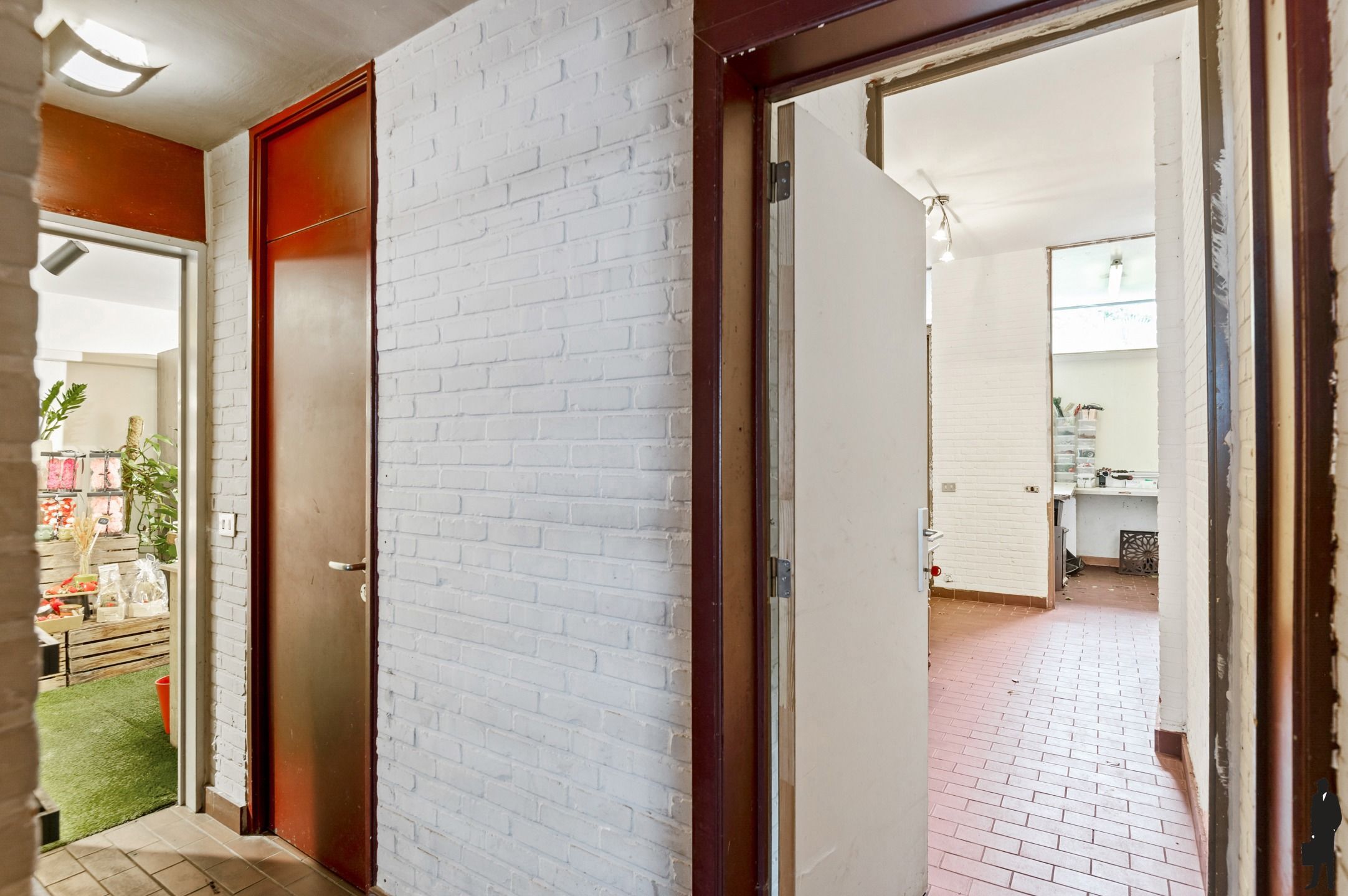 Commercieel gelijkvloers (ca. 79 m²) in hartje Kontich foto 9