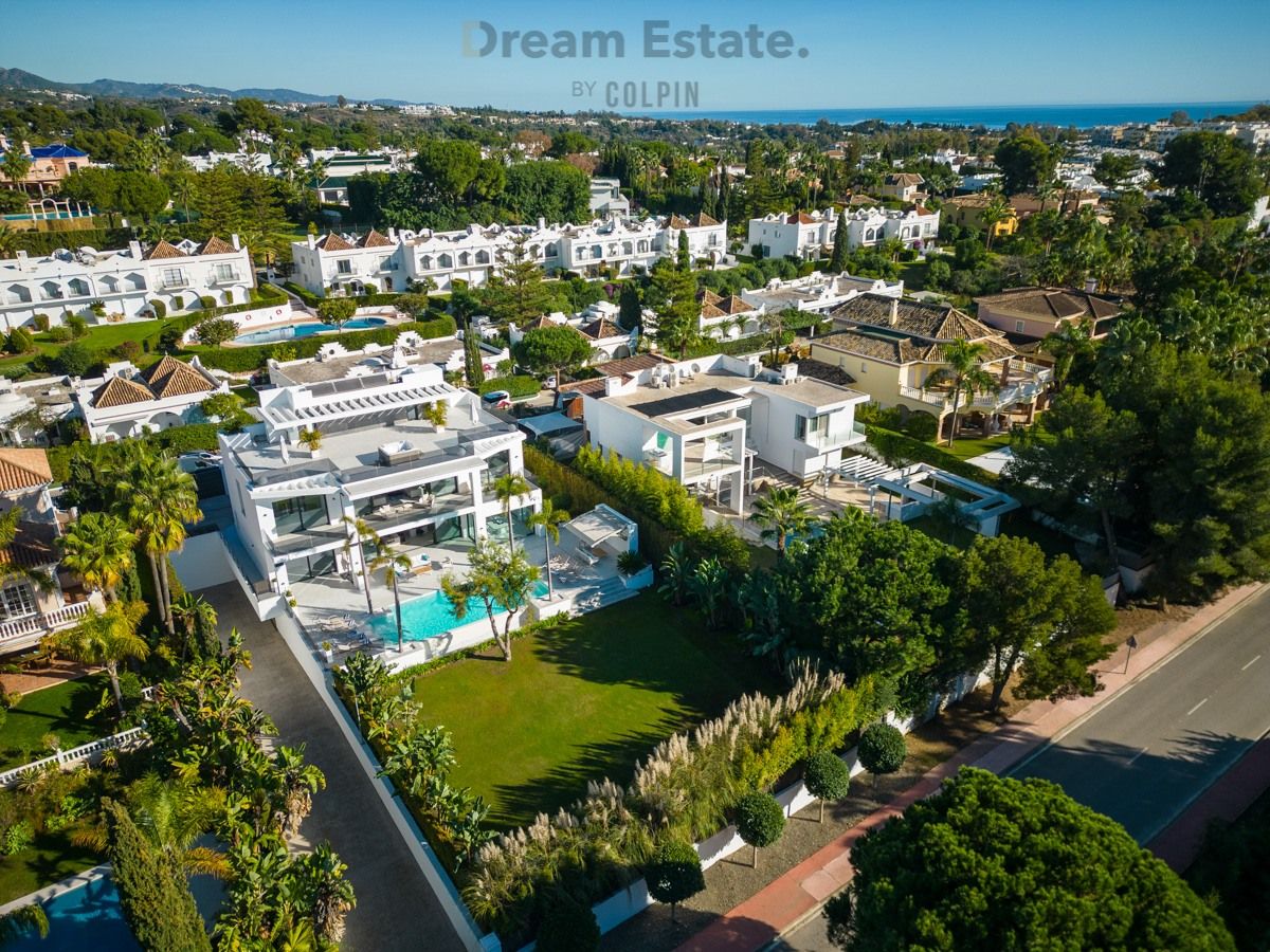 Eigentijdse villa in het bevoorrechte Nueva Andalucia foto 31