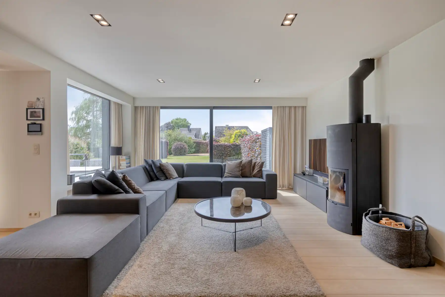 Unieke woning met multifunctionele ruimtes te Moerbeke foto 4