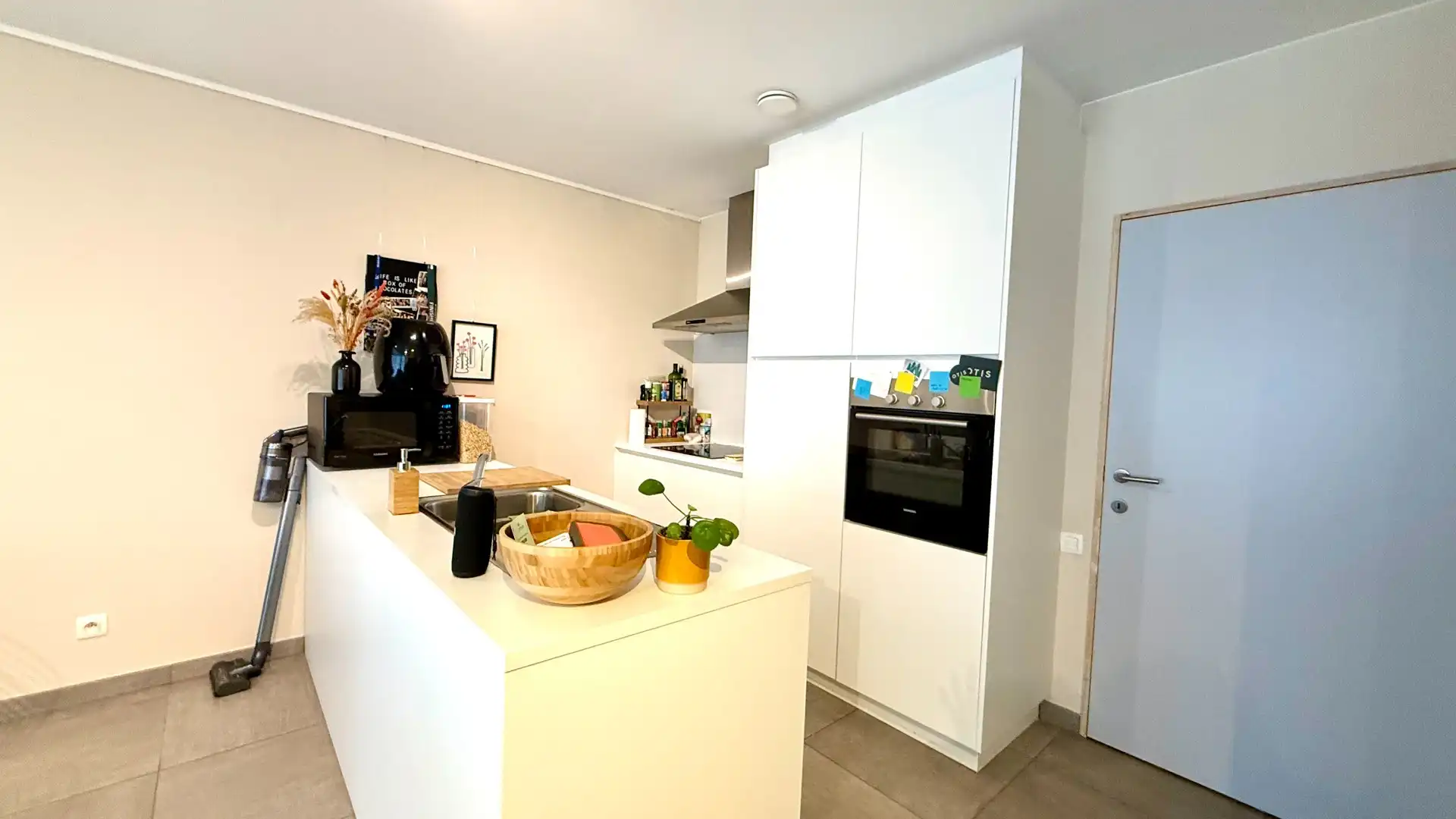 Gelijkvloers appartement met 2 slaapkamers, tuin en autostandplaats foto 8