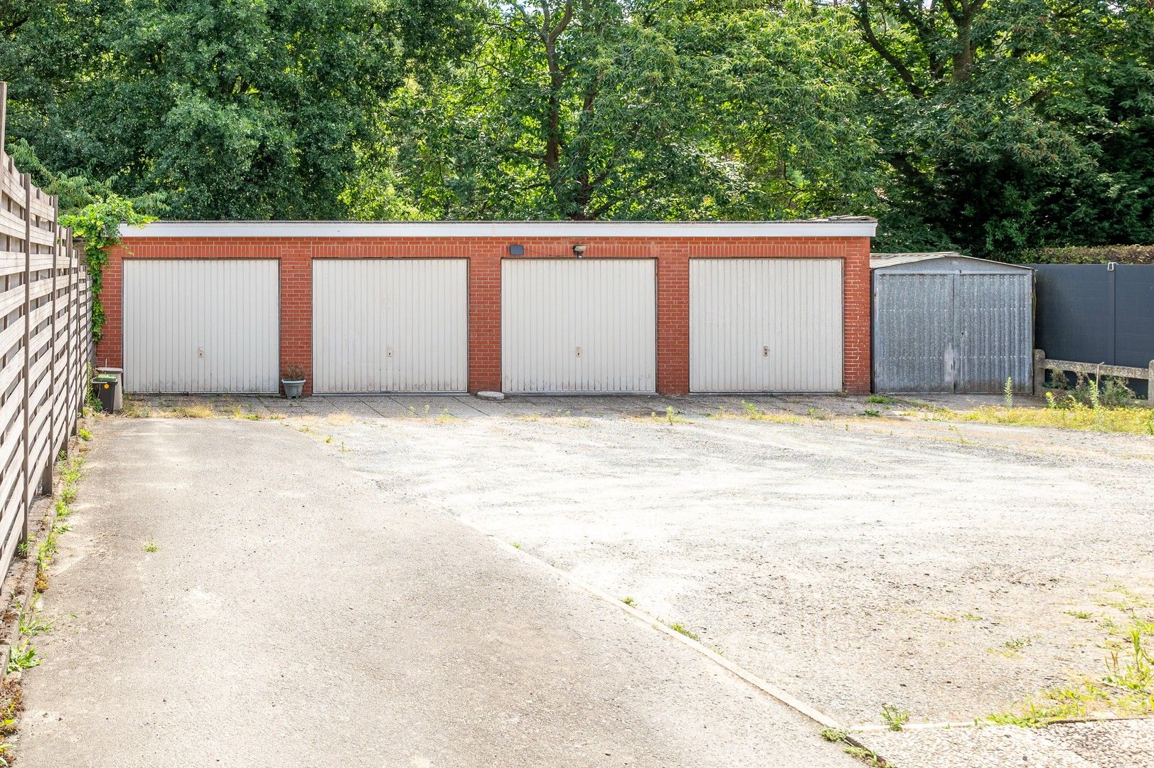 Appartement met kelderberging en garage foto 10