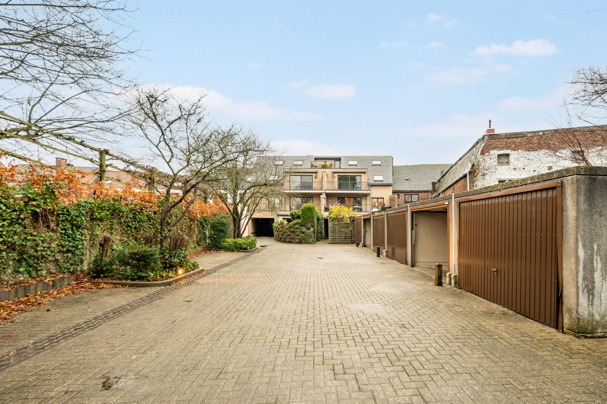 DAKAPPARTEMENT MET 1 SLAAPKAMER, FIJNE WOONKAMER EN AUTOSTAANPLAATS foto 30