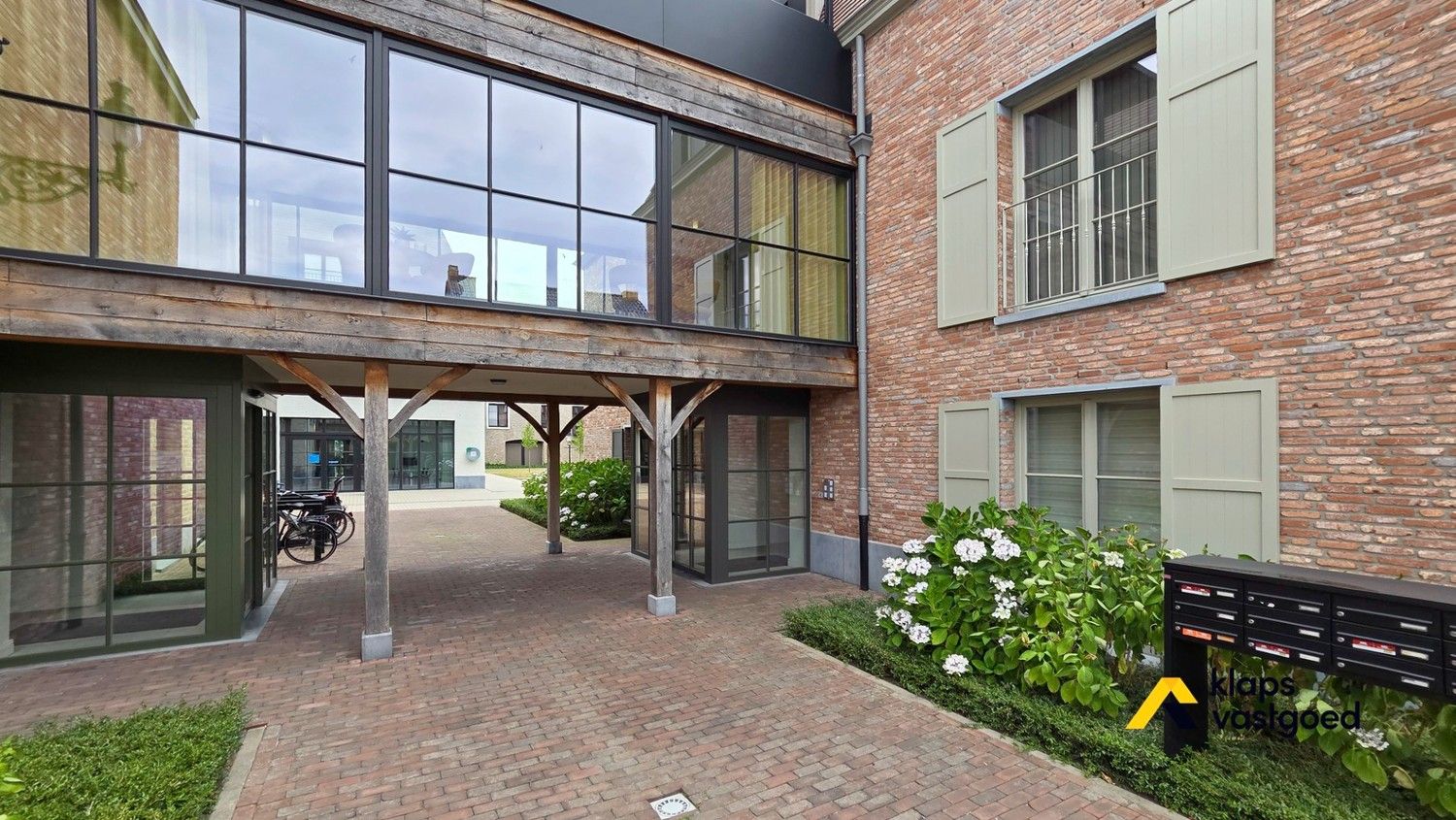 PRACHTIG APPARTEMENT MET 2 SLAAPKAMERS foto 25
