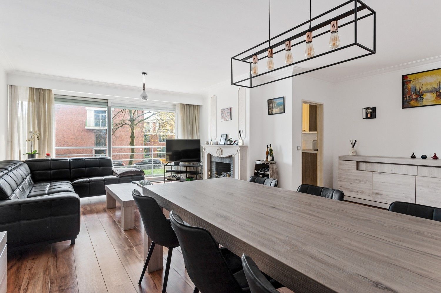 Instap klaar 2 slaapkamer appartement in Borgerhout te koop! foto 5