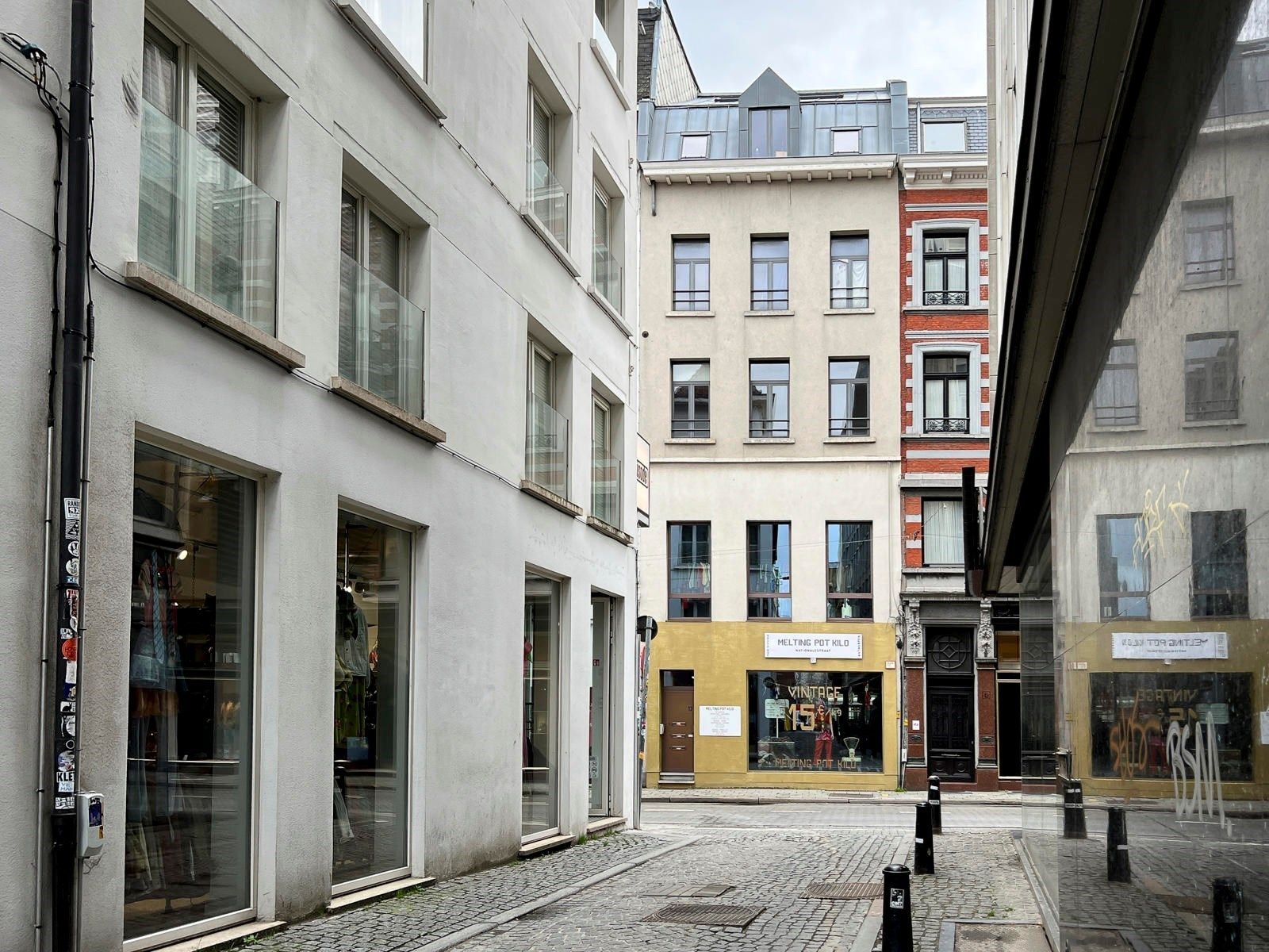 Prachtige ruime flat op topligging in de Kammenstraat foto 3