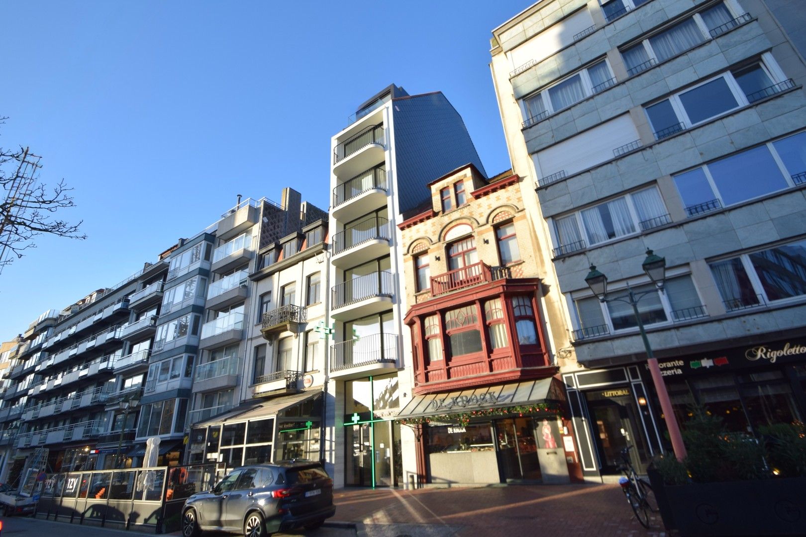 Prachtig nieuwbouw appartement met zijdelings zeezicht in het centrum van Knokke. foto 18