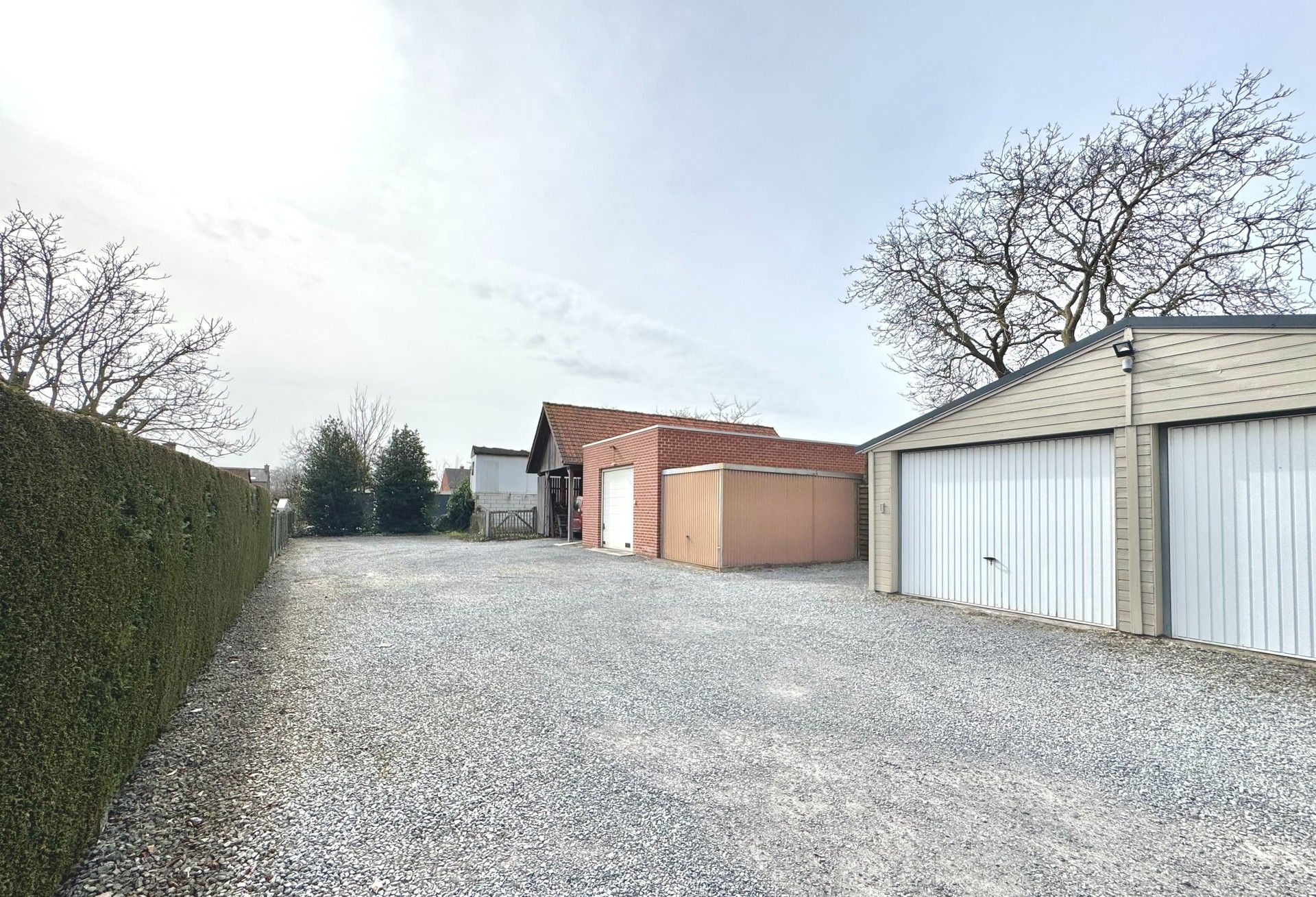 WONING MET OPSLAGPLAATS MET VAN 52 M² EN UITRIT - 493 m² foto 4