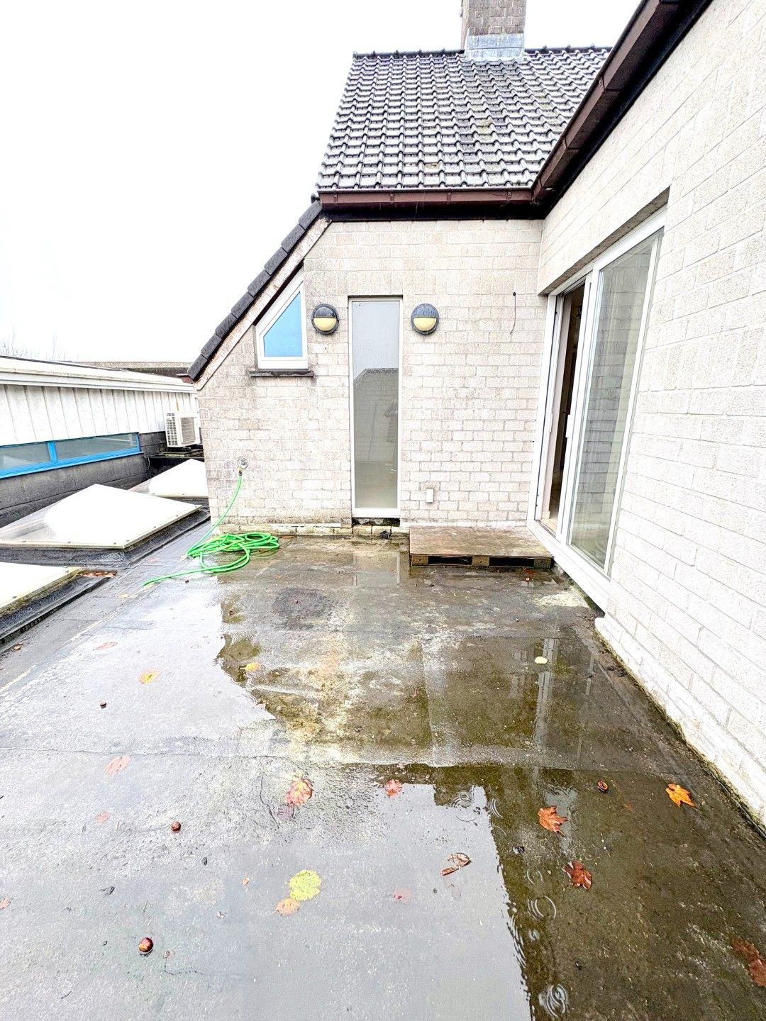 Lichtrijk duplex appartement met 3 slaapkamers en 2 badkamers in het charmante Outrijve (Avelgem)! foto 13