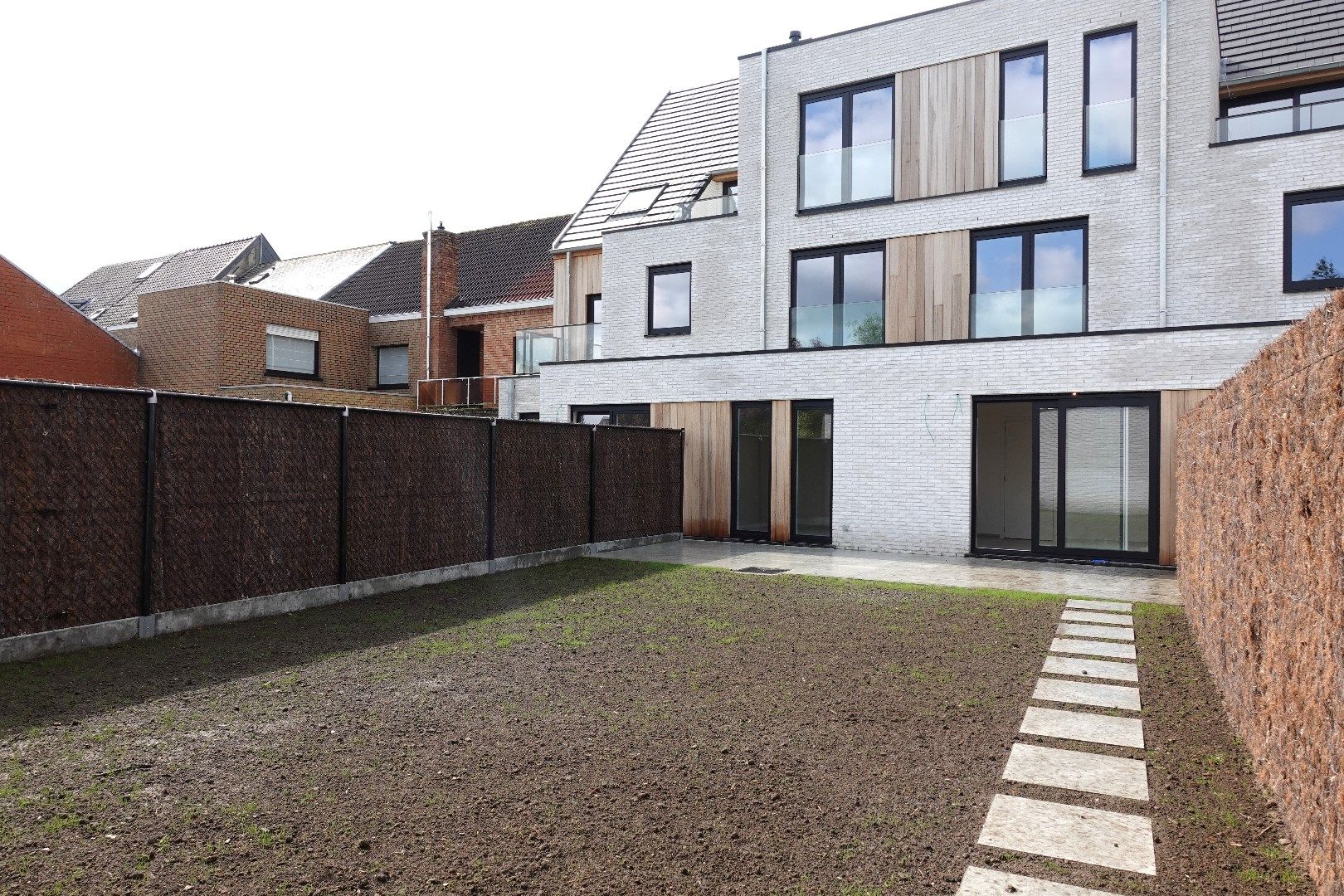 Residentie Chapeau: nieuwbouwappartementen met garagebox in hartje Eernegem foto 16