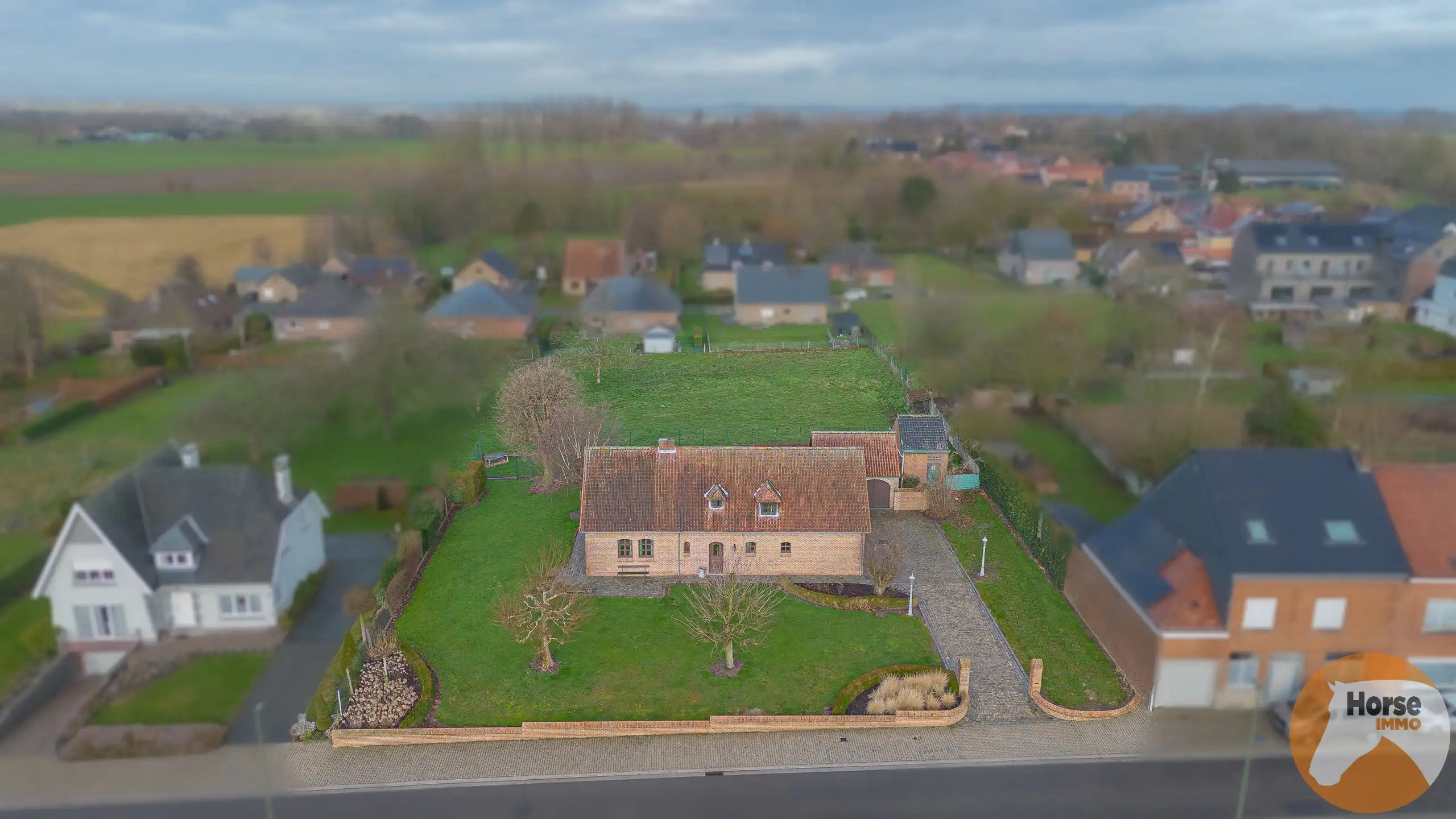 PAJOTTEGEM - landelijke woning op 30a  foto 4