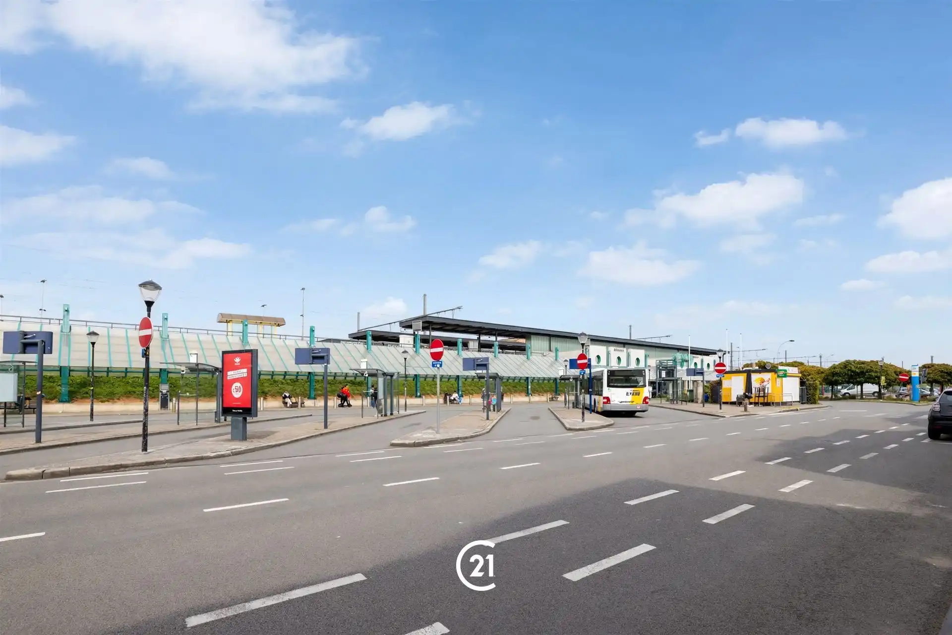 Handelspand met woonst op het Stationsplein in Oudenaarde! foto 21