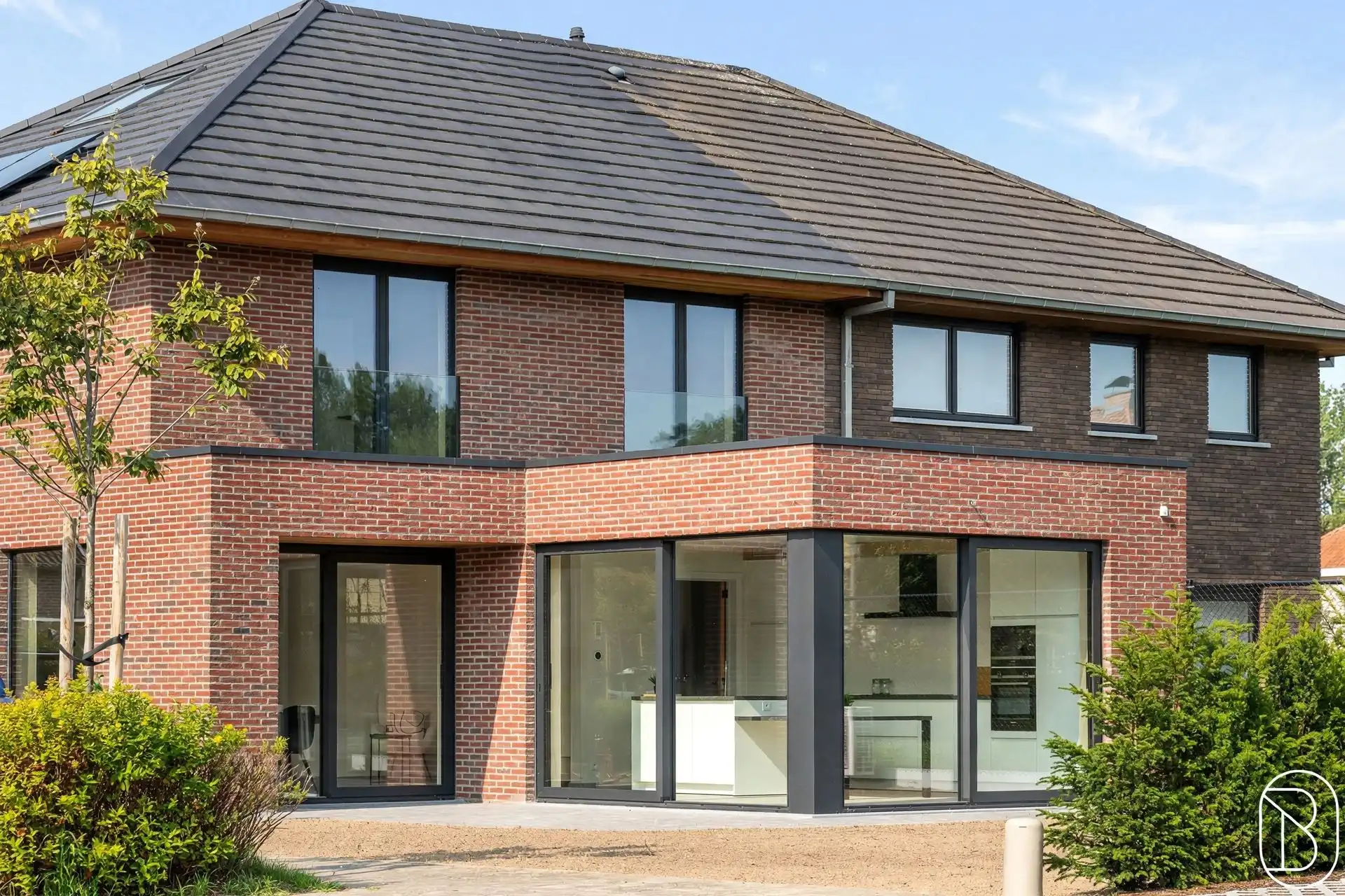 Kwalitatieve moderne ruime nieuwbouwwoning HOB met 3 SLK! foto 23