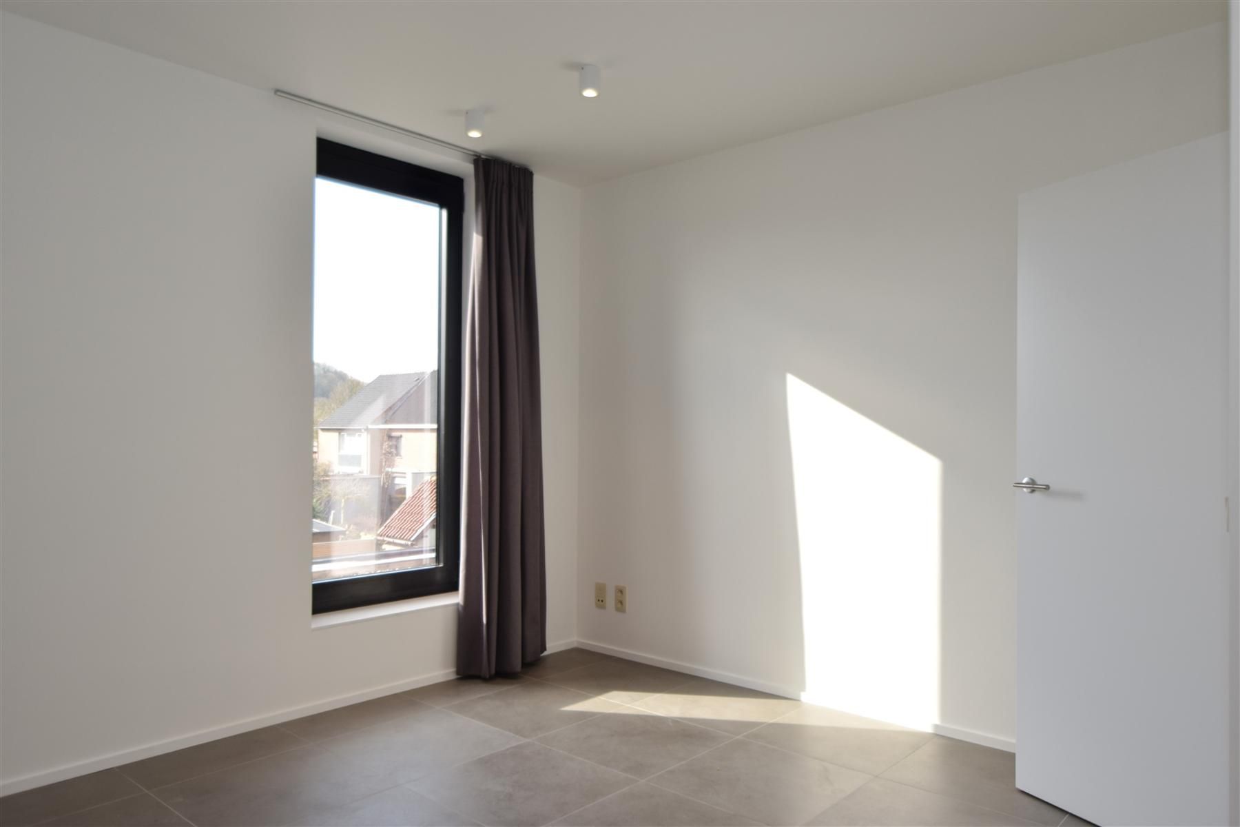 Moderne woning te Kanne  foto 16