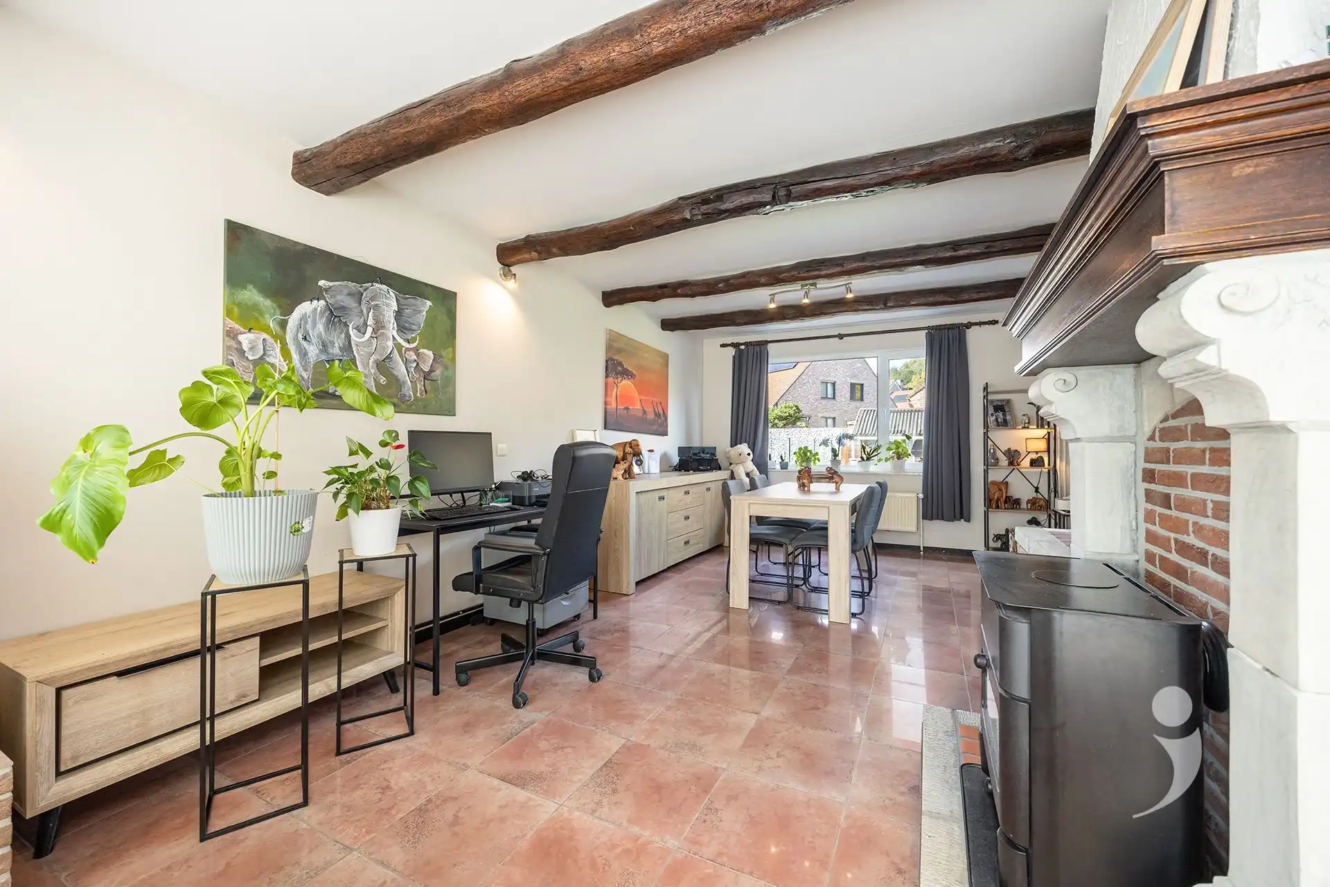 Rustig en uitstekend gelegen woning met 4 slaapkamers foto 5