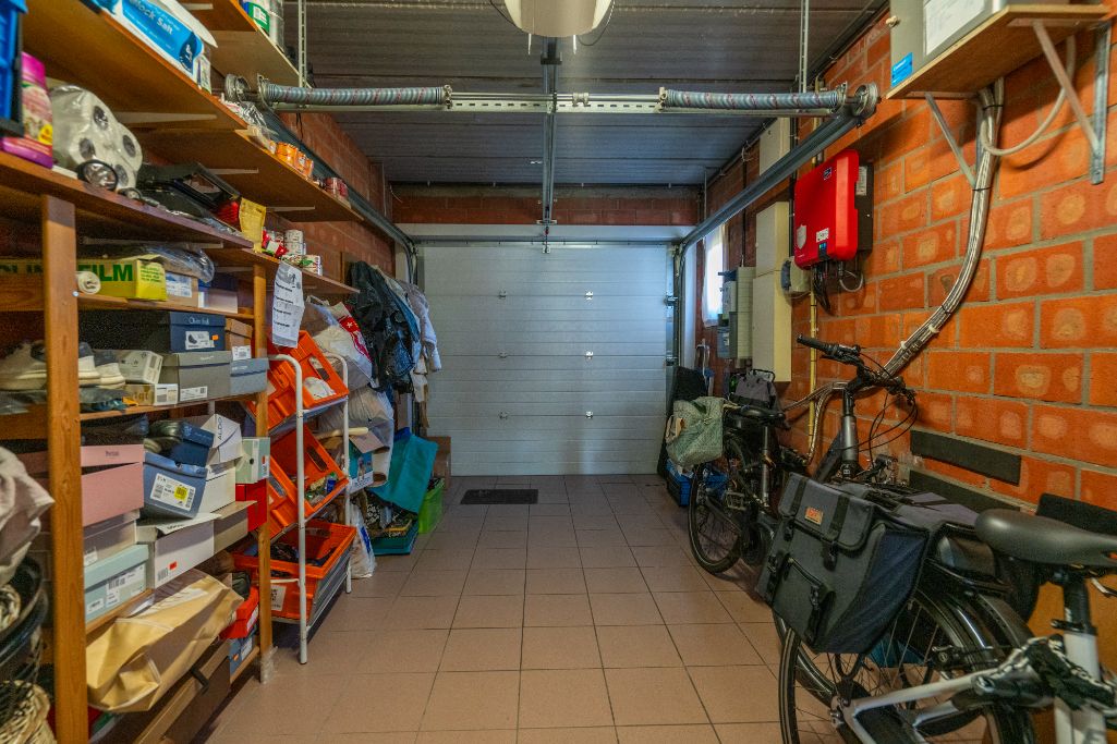 Charmante halfopen woning te Roeselare foto 22