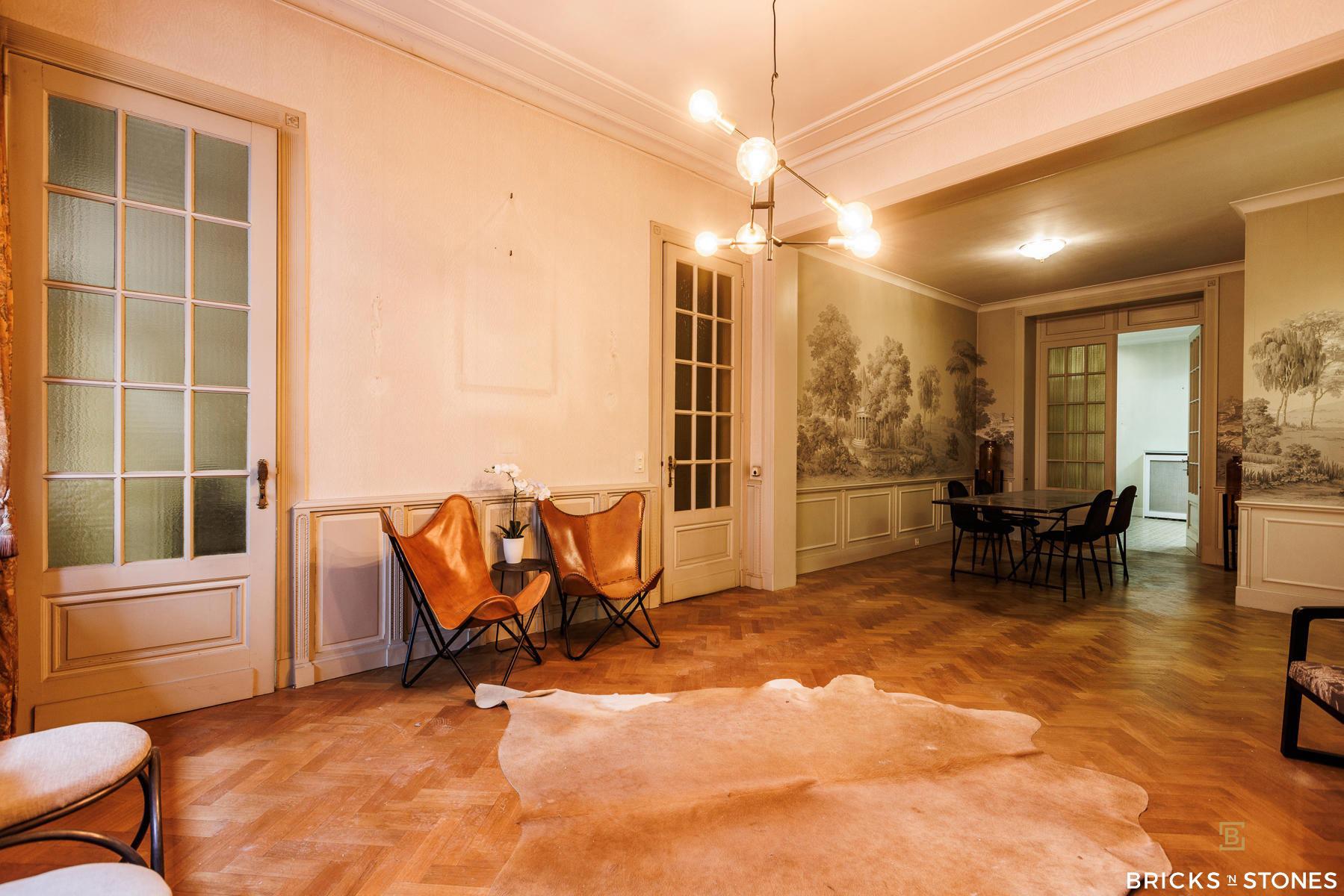 Schitterende Meesterwoning met tal van mogelijkheden foto {{pictureIndex}}