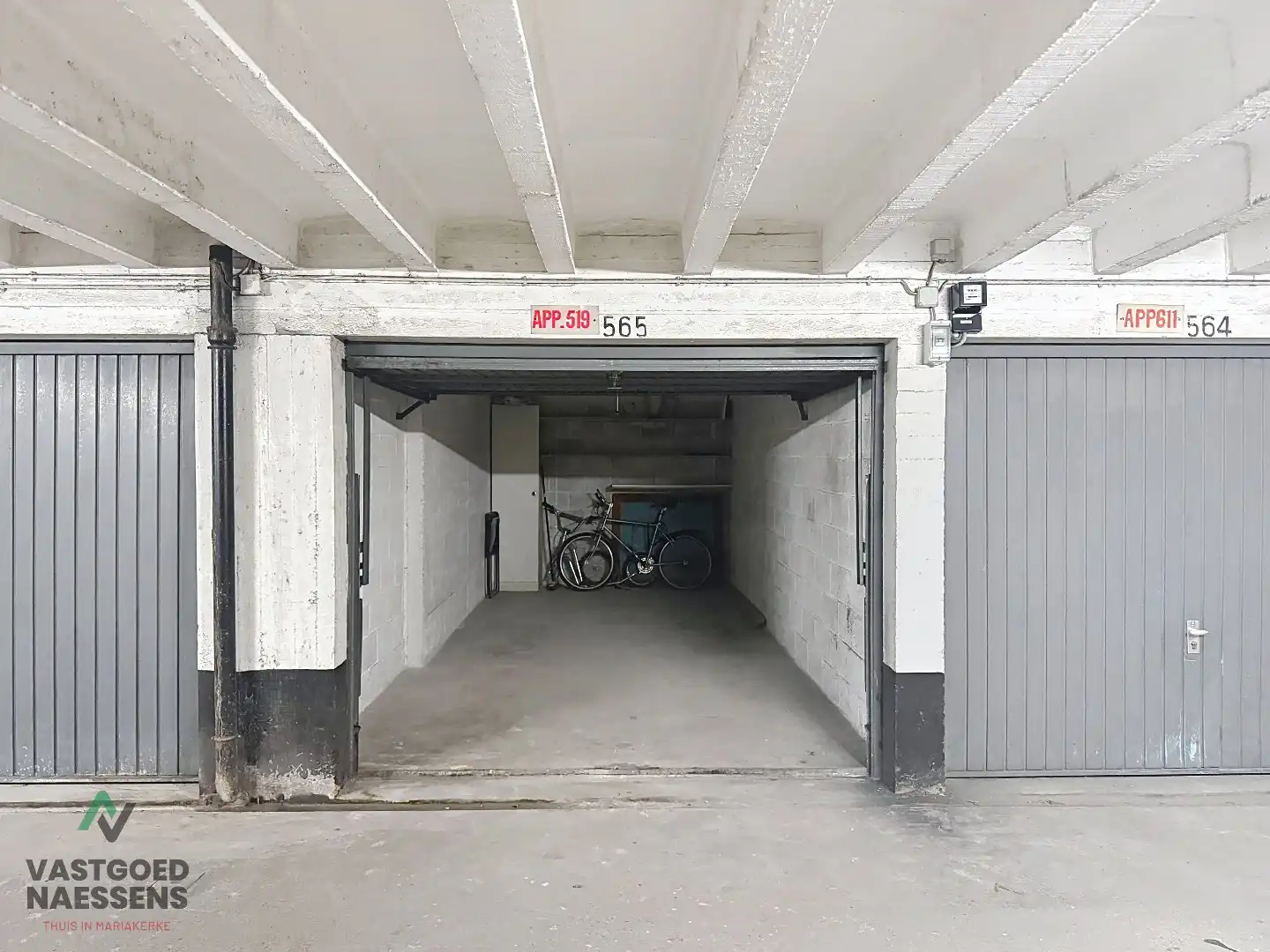 RUIME GARAGEBOX IN RESIDENTIE ROYAL PALACE  foto 2